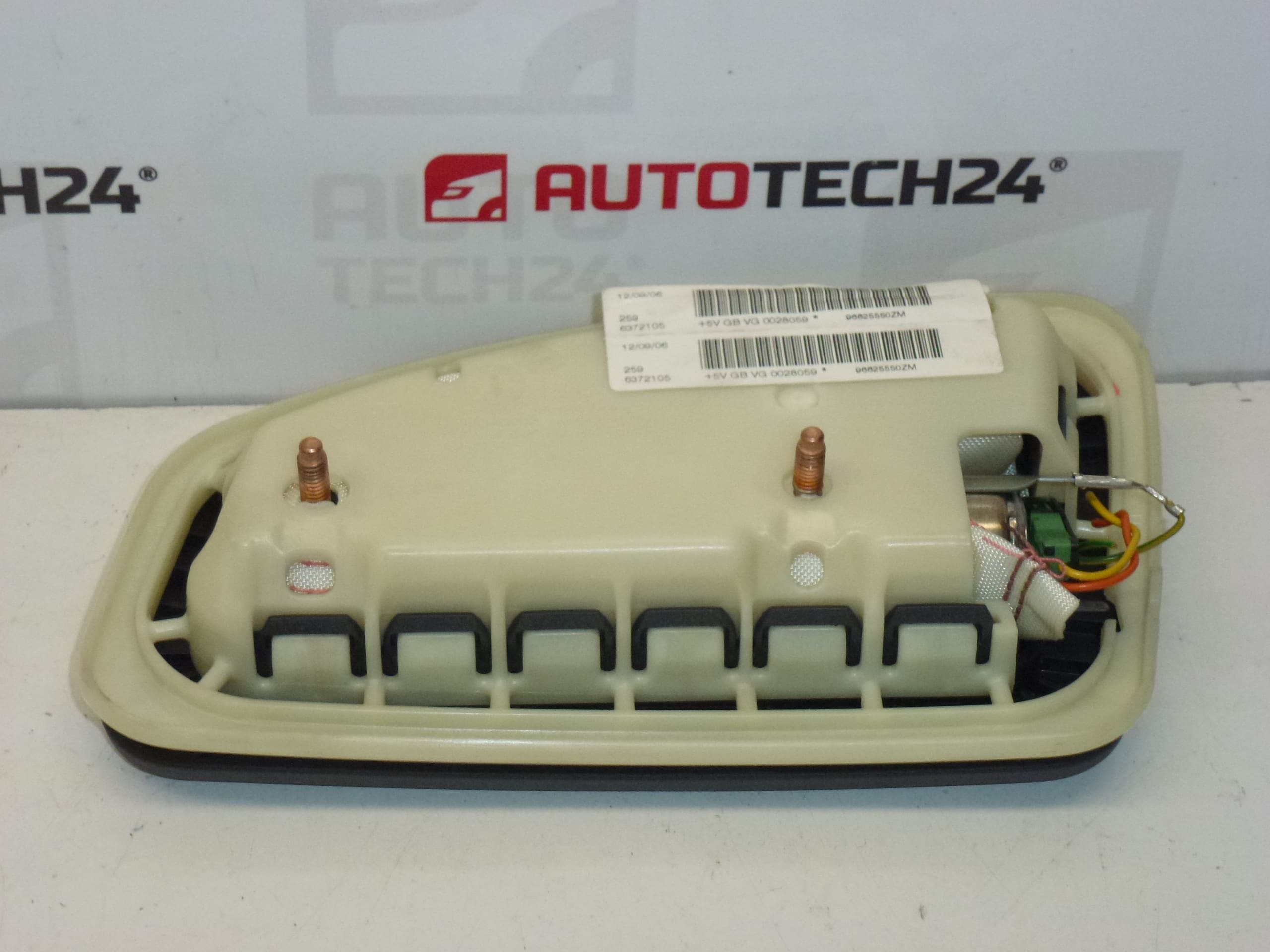 Linker Seitenairbag Peugeot 407 96625550ZM 8216QN – Bild 2