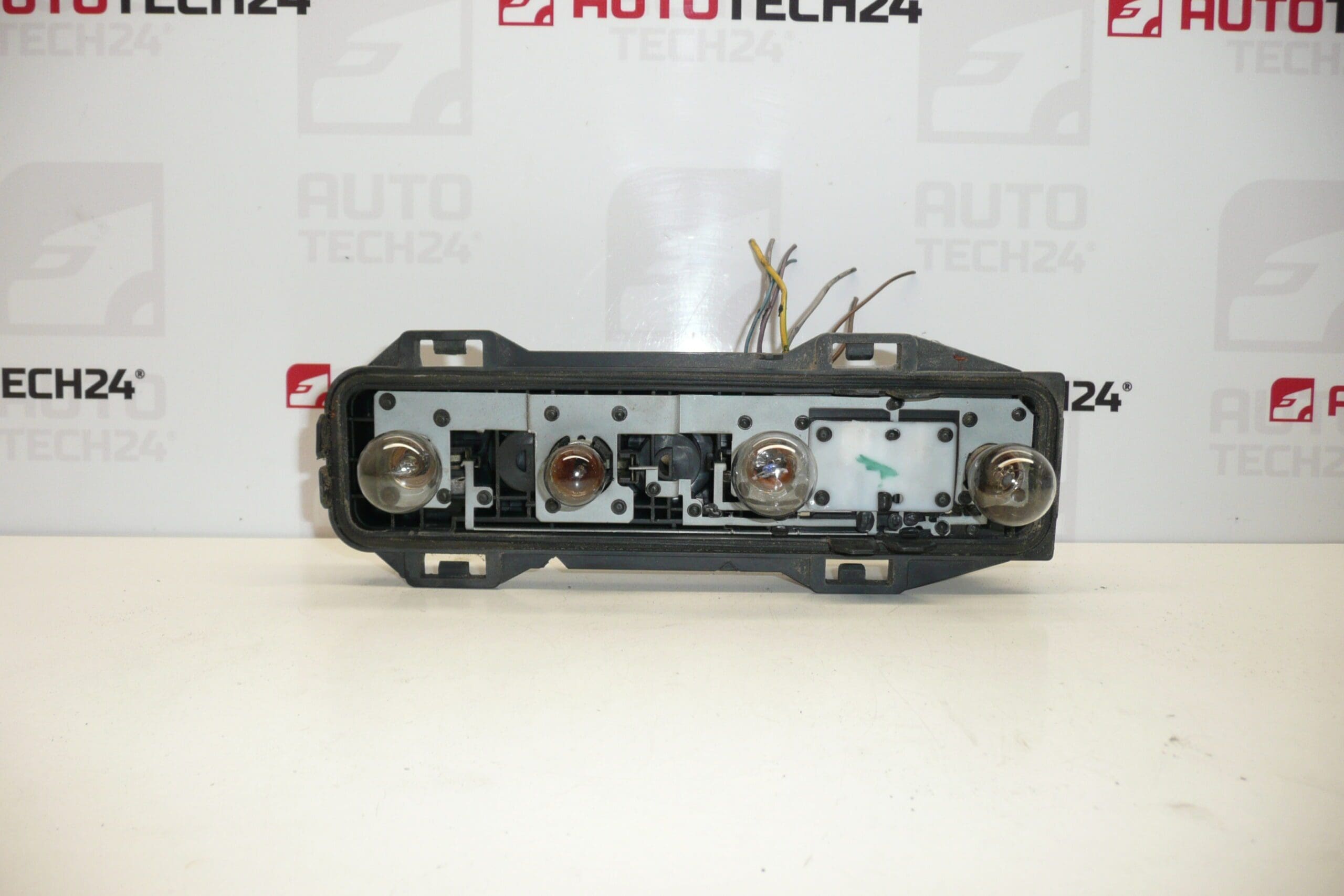 Fassung für Rückleuchte Peugeot 307 SW 6350Q6 6351Q6 mit Verkabelung