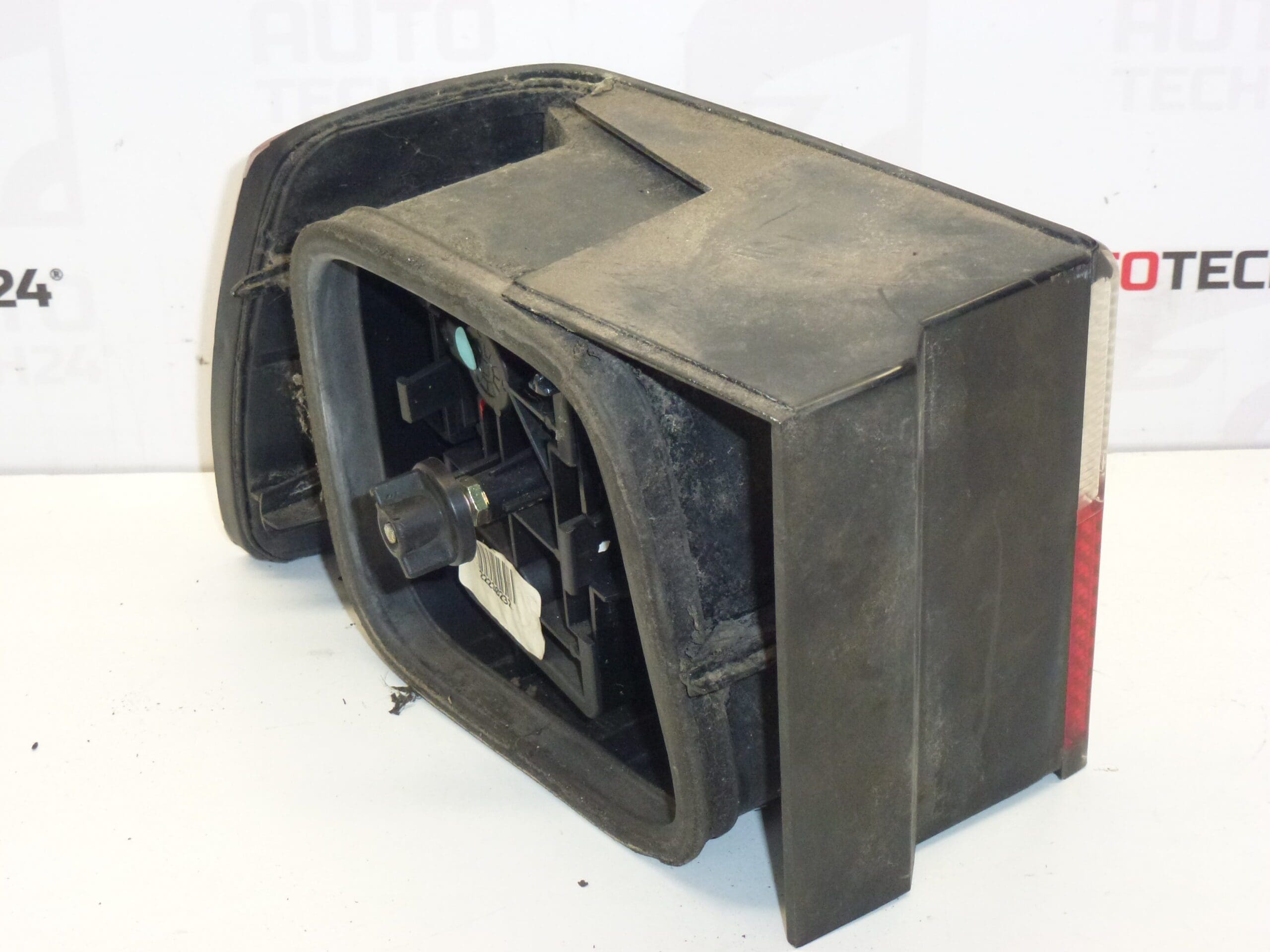 Rechte Hinterlampe Kotflügel Citroën Xantia 6351K0 – Bild 2