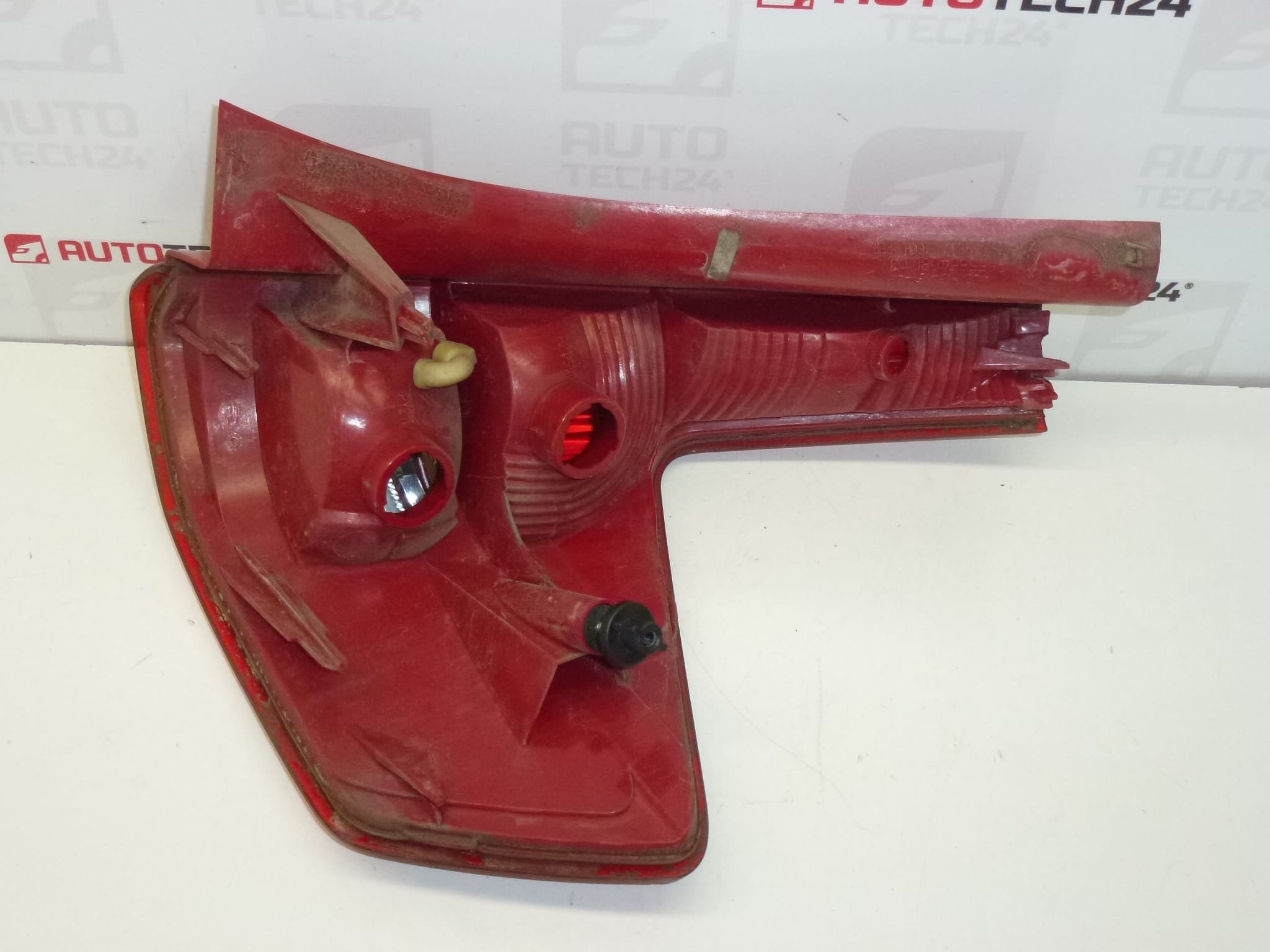 Linker Rückleuchte Citroën C4 5-Türer 9655864080 6350T8 – Bild 2