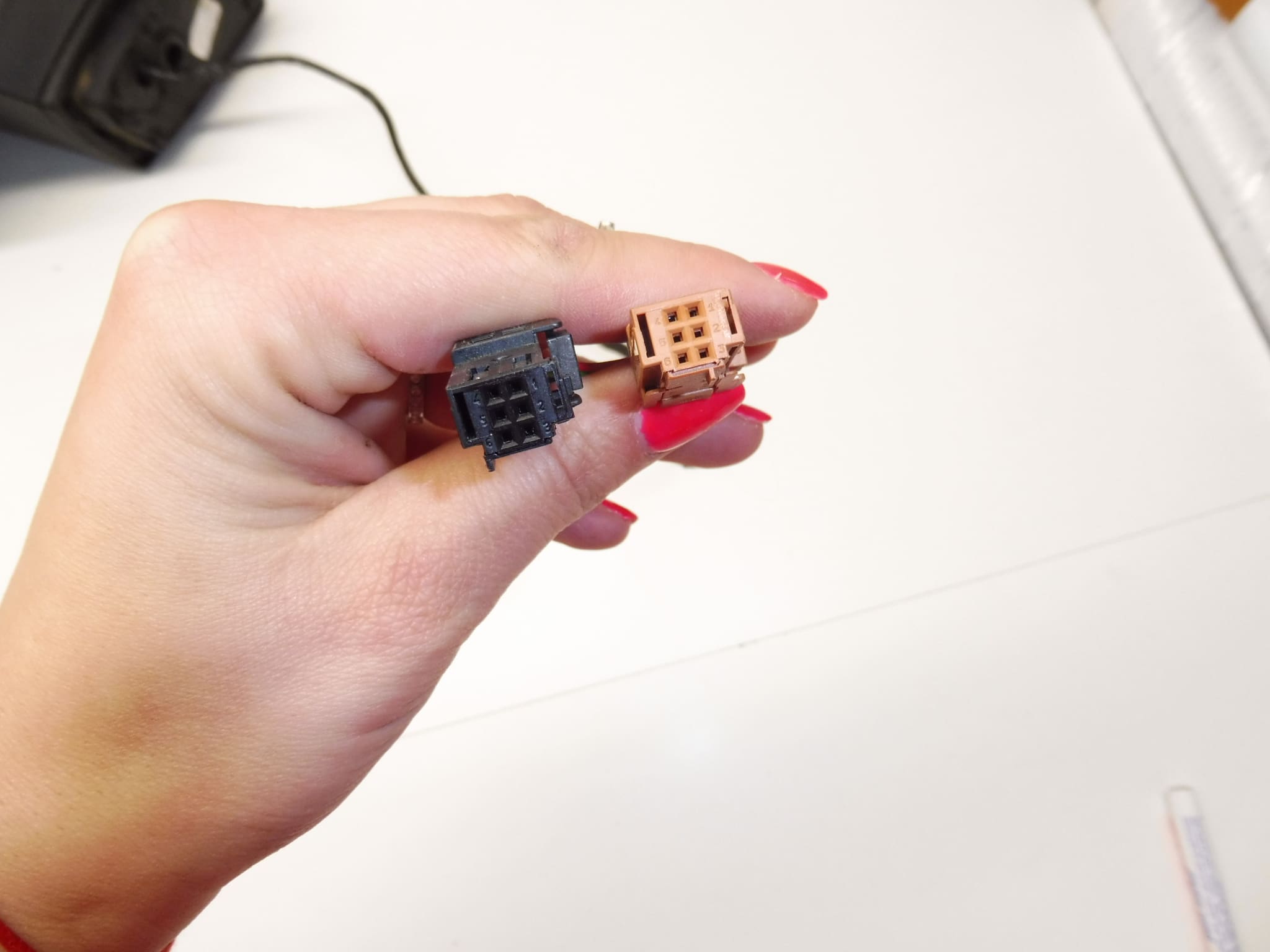 Linker Außenspiegel für Peugeot 207, Teilenummer 96806498XT / 8149ZG – Bild 2