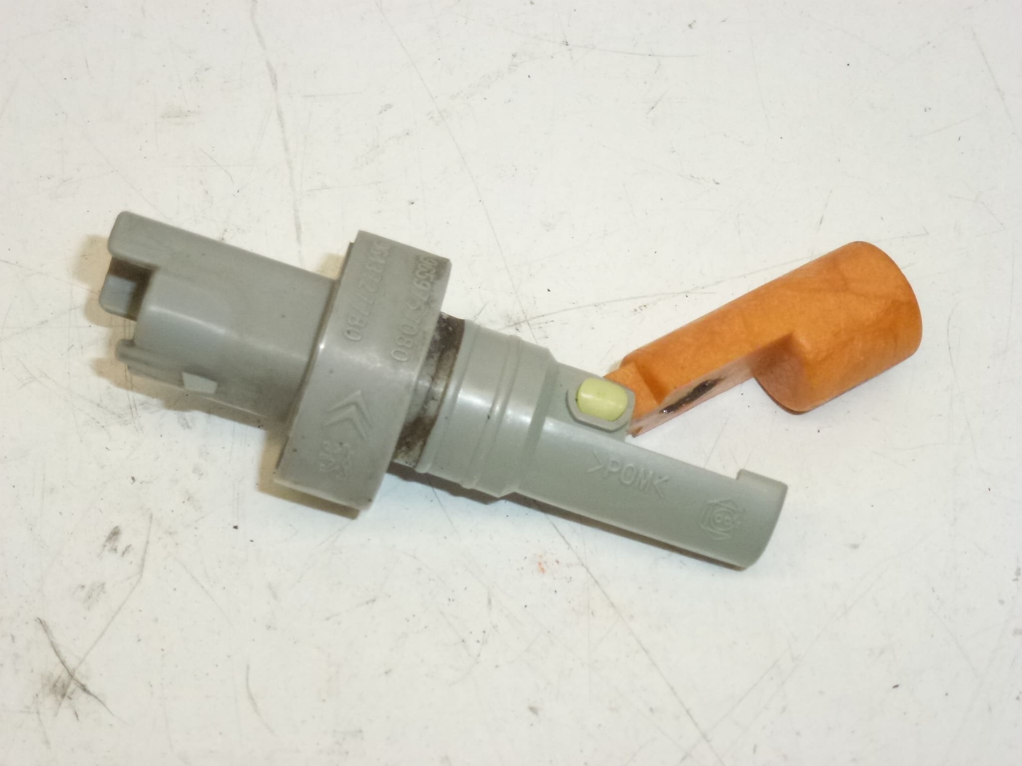Füllstandsensor für Citroën/Peugeot 9659757080 643479 – Bild 2