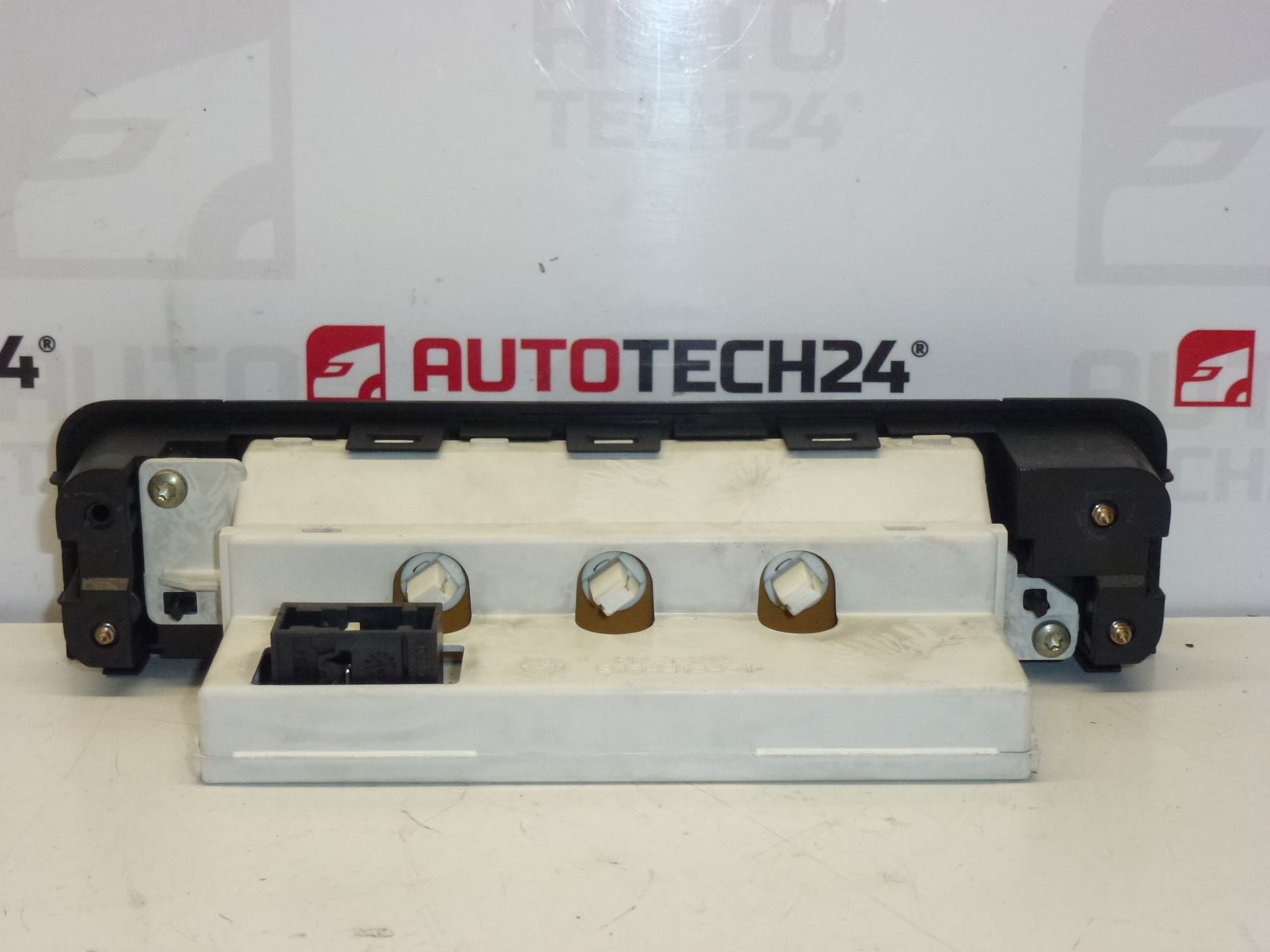 Display für Radio und Computer Peugeot 406 9640975877 6155P8 – Bild 2