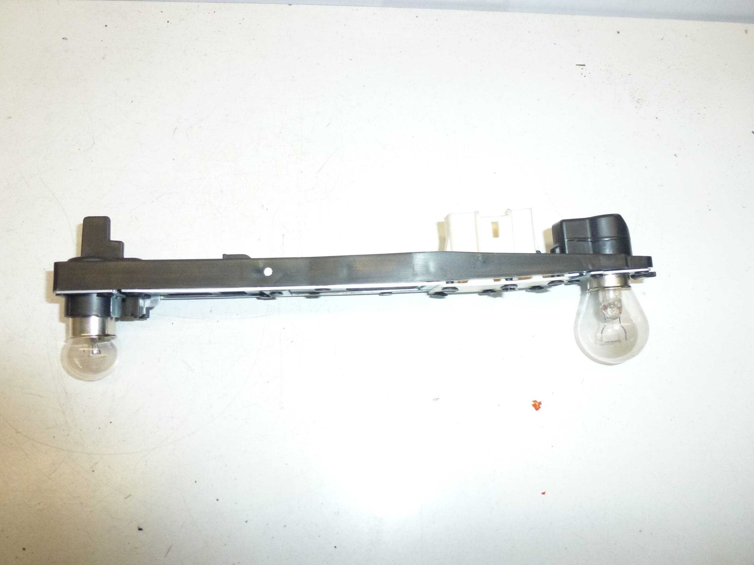 Halter für Rücklicht Citroën C5 II 89032717 – Bild 2