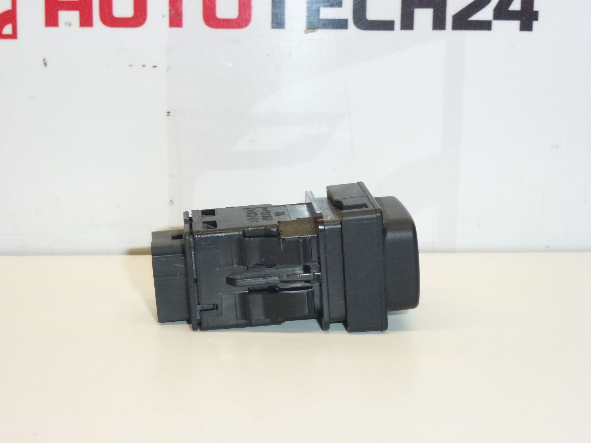 Schalter Für Parkassistenz Citroën Peugeot 96553139XT 6590Z7 – Bild 2