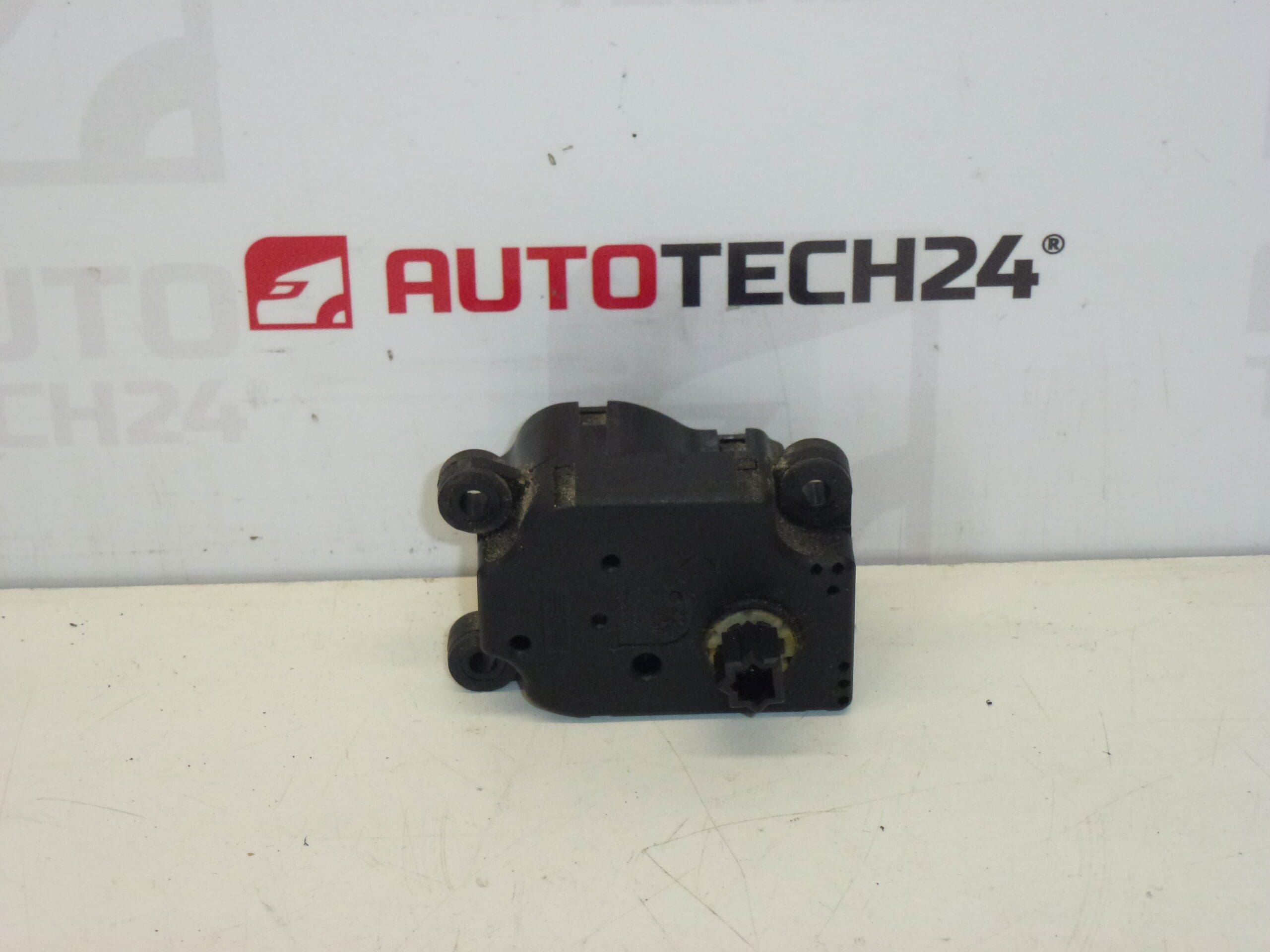 Servo Stellmotor für Heizung Valeo Citroën Peugeot F663746X.C 6447NL – Bild 2