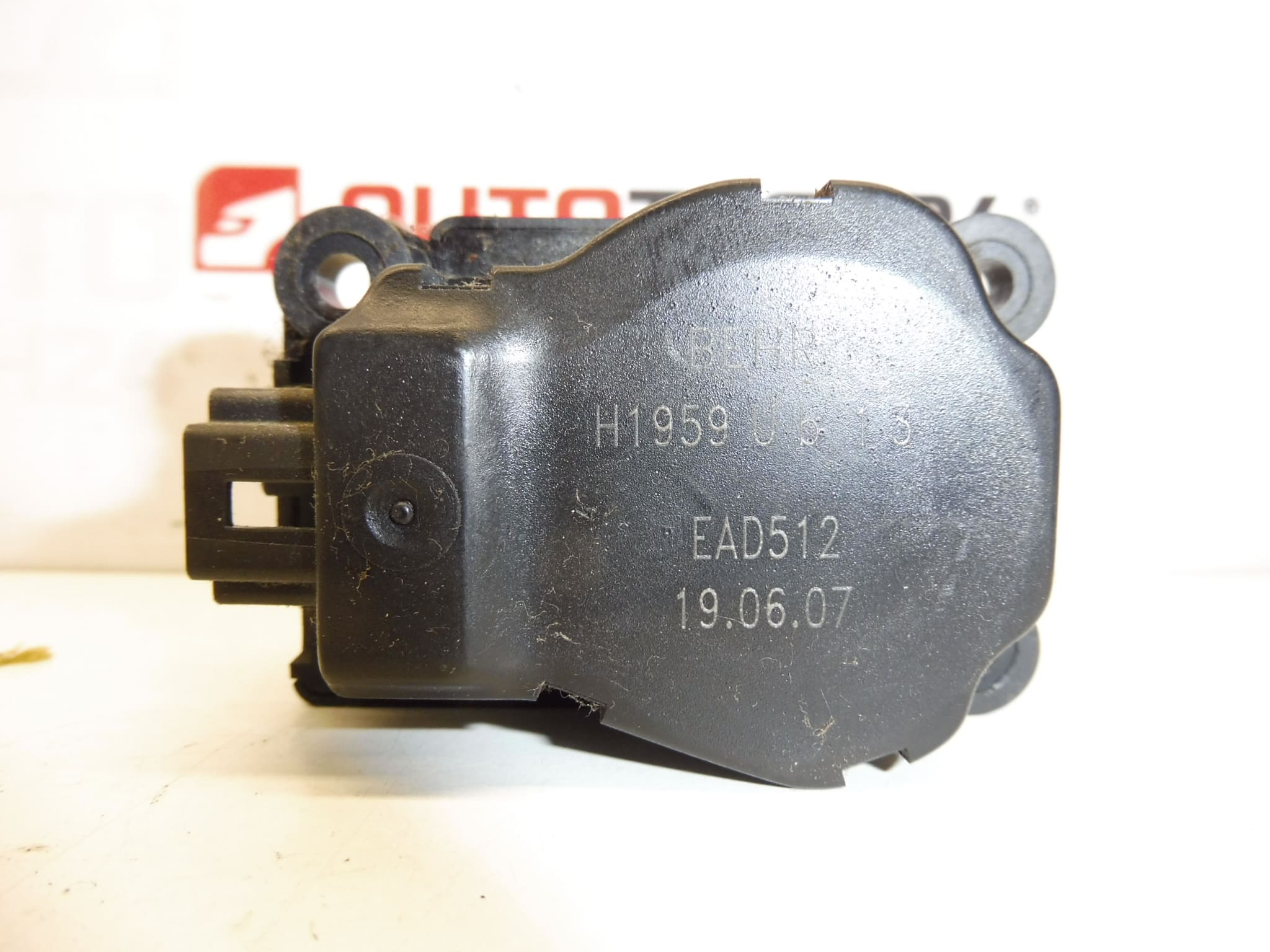 Heizungsstellmotor (Servomotor) BEHR H1959UB13 für Citroën und Peugeot EAD512 6447RZ – Bild 2