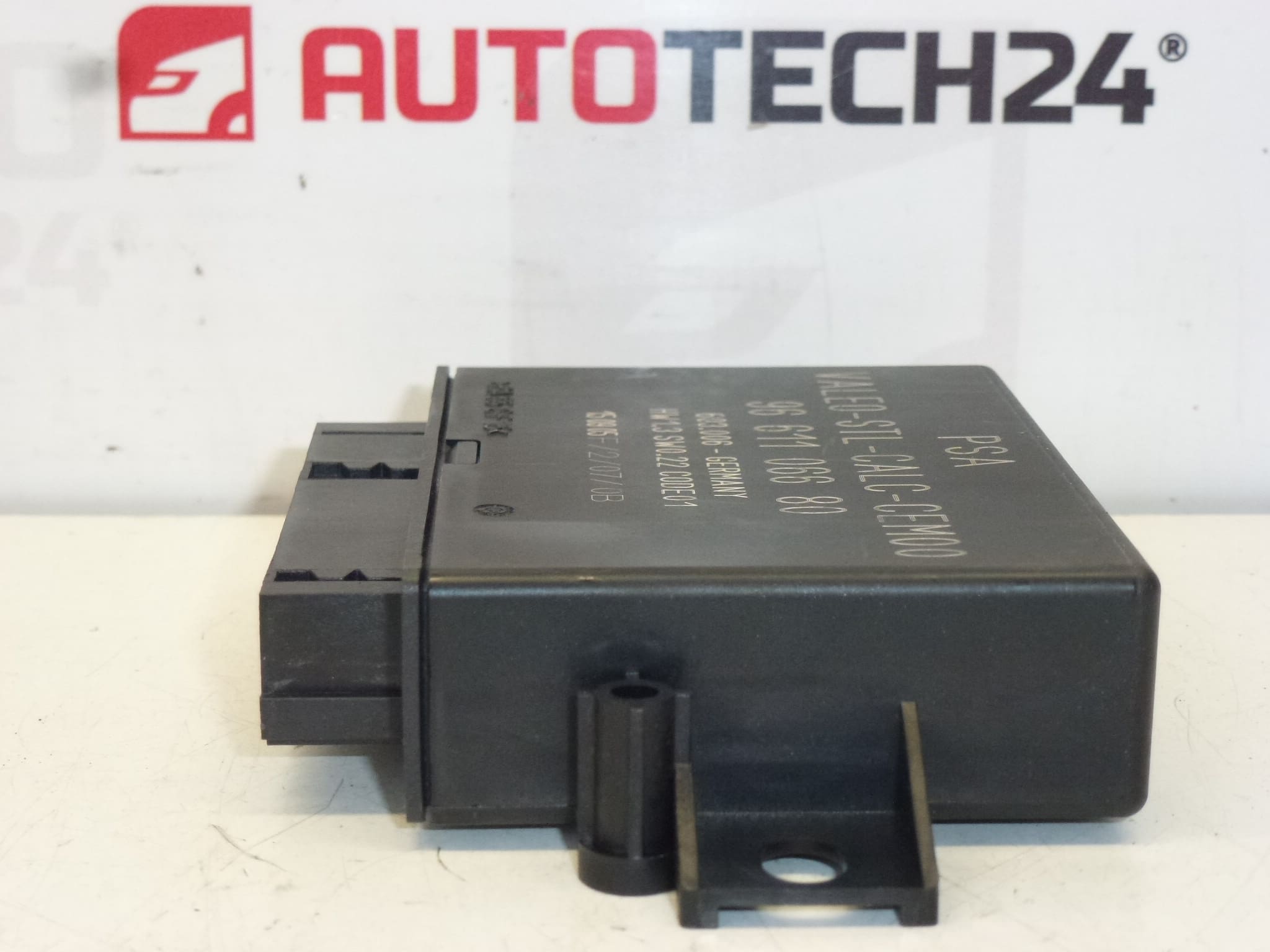 ECU AFIL Valeo Citroën C5 9661106680 6590AR – Bild 2