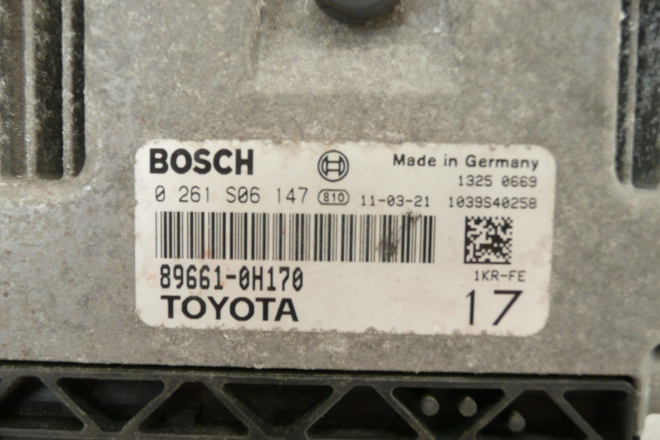 ECU Bosch 1.0i 1KR 0261S06147 89661-0H170 – Bild 2