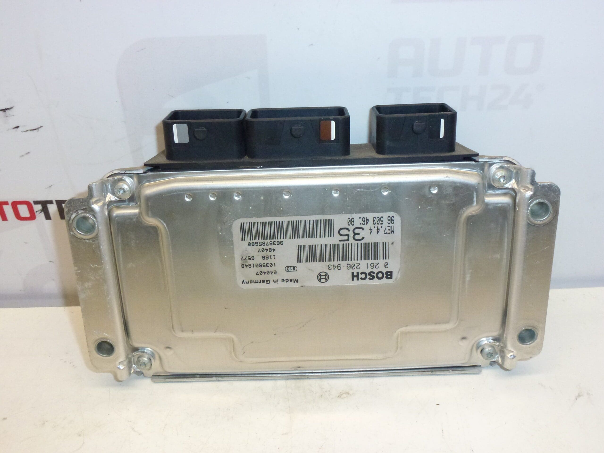 ECU Bosch ME7.4.4 0261206943 9650346180 – Bild 2