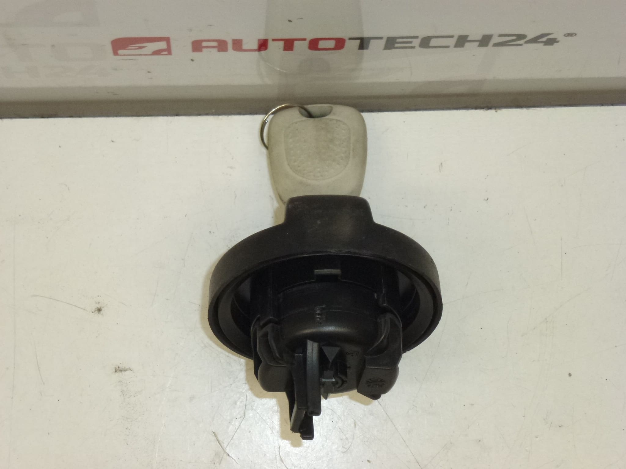 TANKDECKEL CITROËN C2 C3 PLURIEL 1508G0 – Bild 2