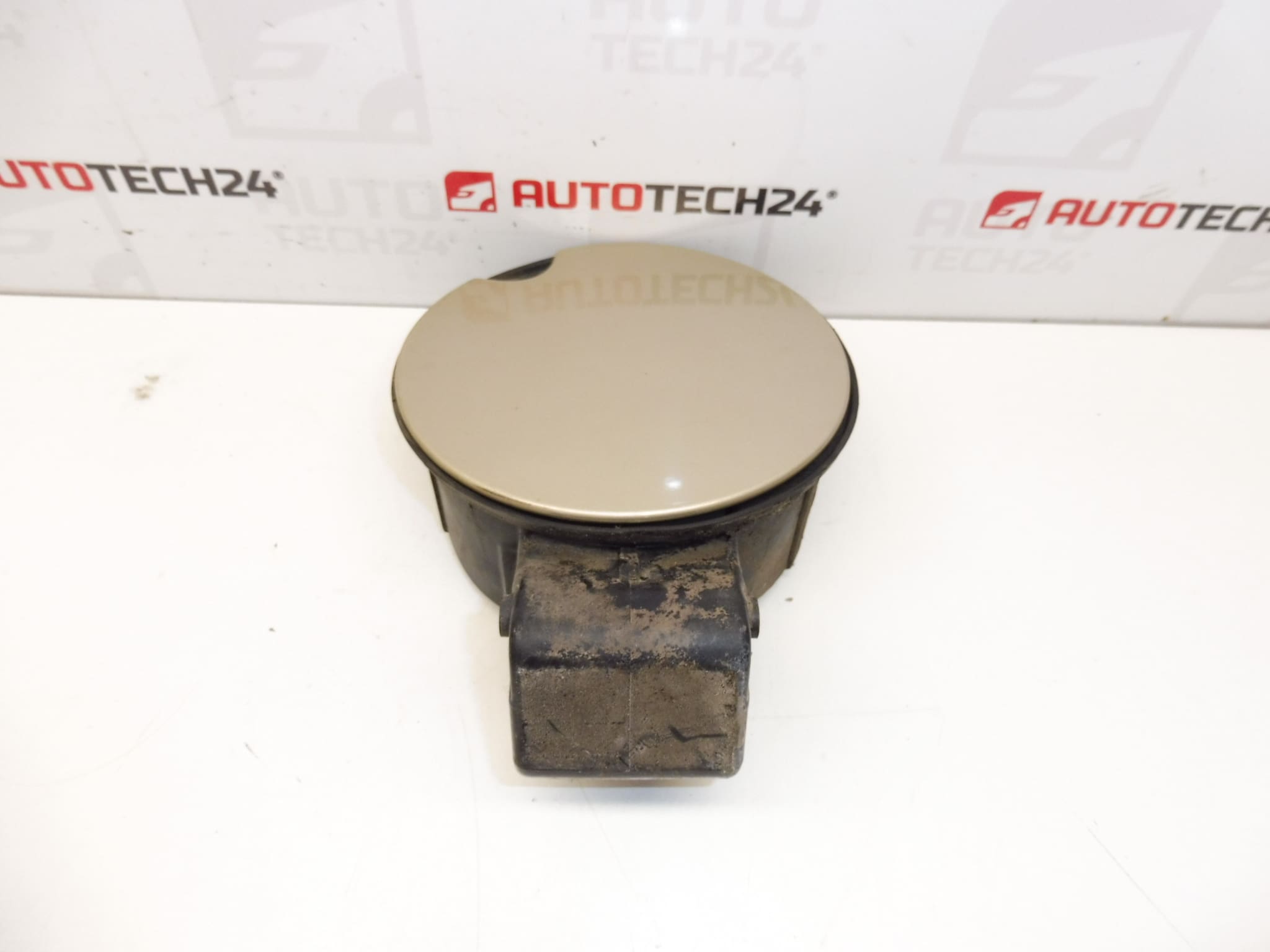 Tankdeckel Citroën C4 5-Türer 9650573477 1517C1 KCW – Bild 2