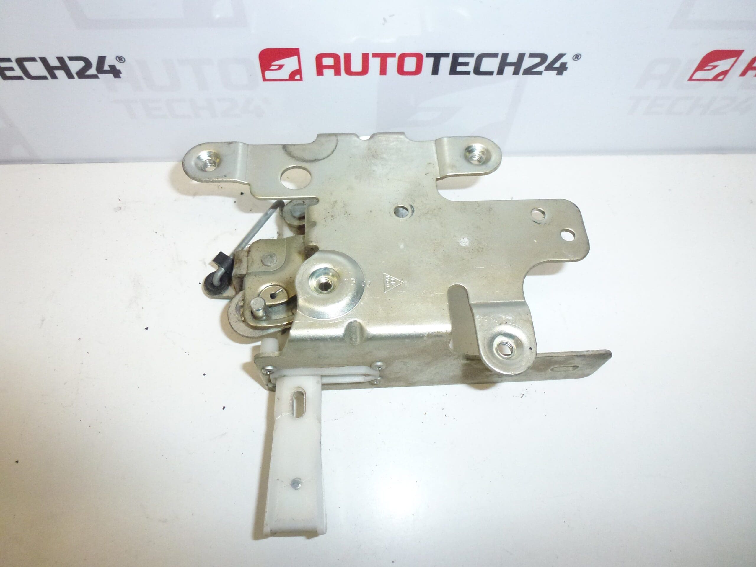 Deckelschloss Citroën Peugeot 871962