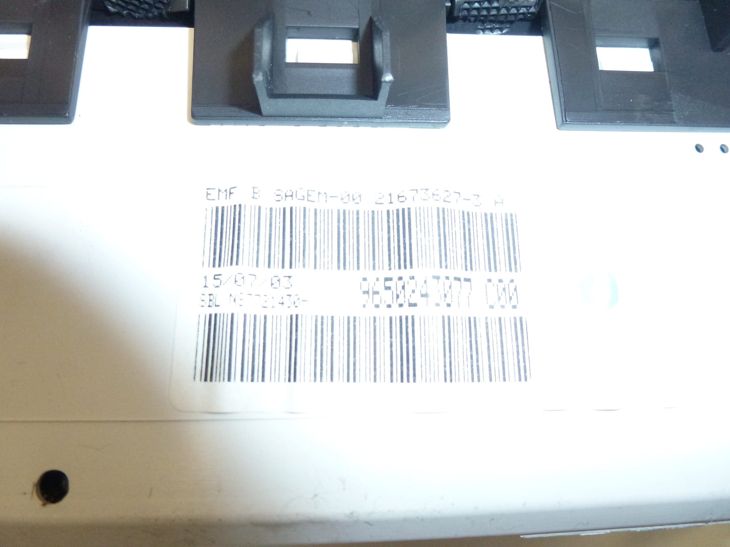 Display Peugeot 307 9650243077 mit Kapelle