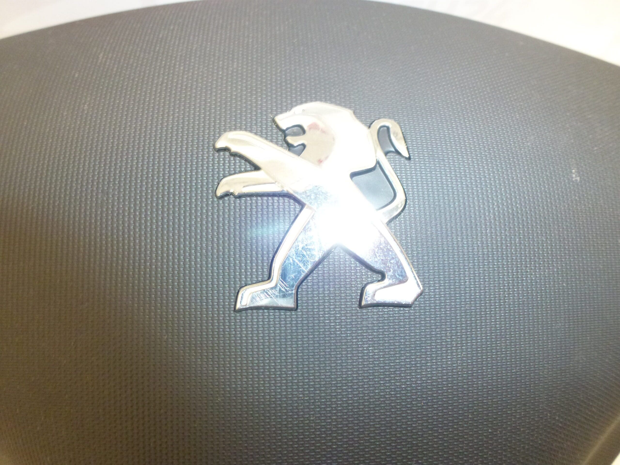 Airbag Fahrer Peugeot 107 ab 2010 16083642ZD