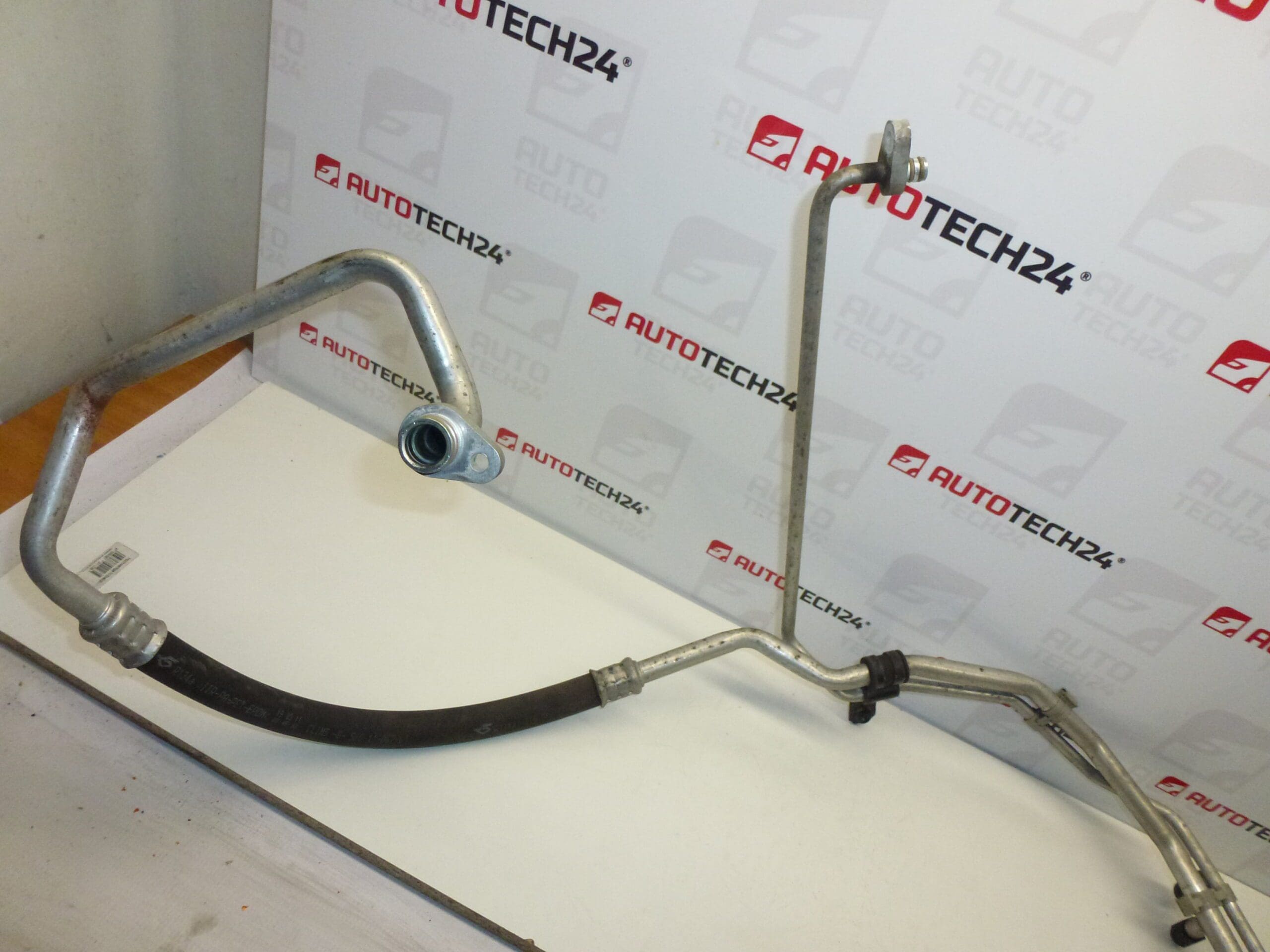 Klimarohr Citroën C1 Peugeot 107 88720-0H010C 6460SX