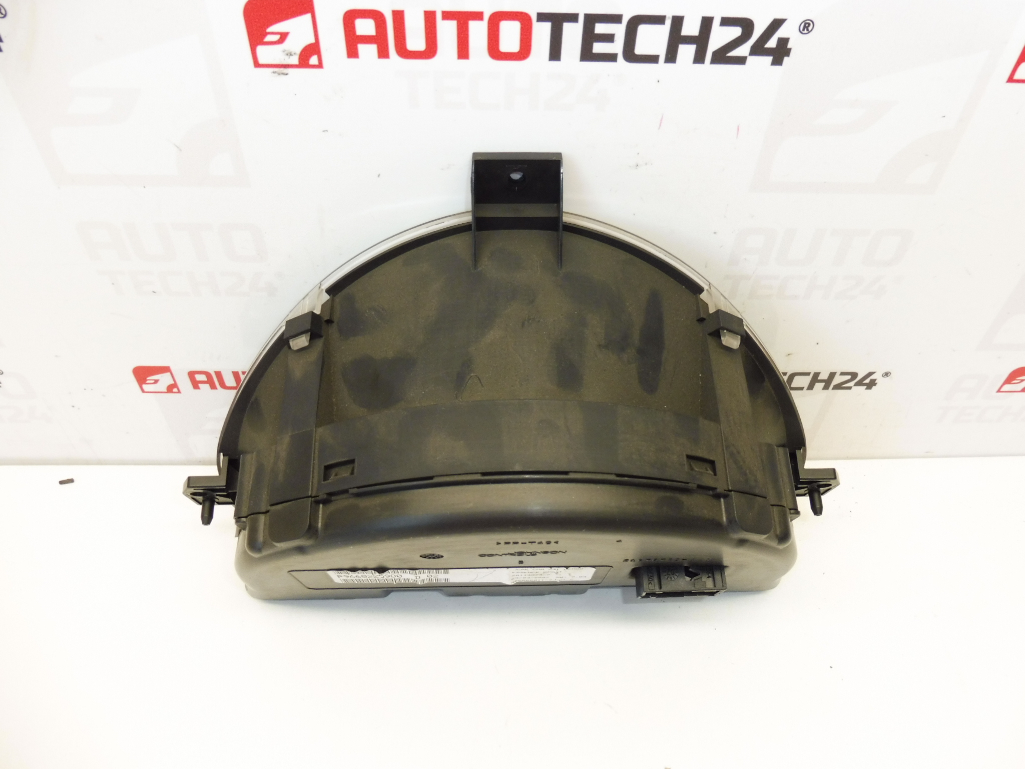 Tachometer Citroën C2 C3 Laufleistung 168556 km 9660225980 6105WN