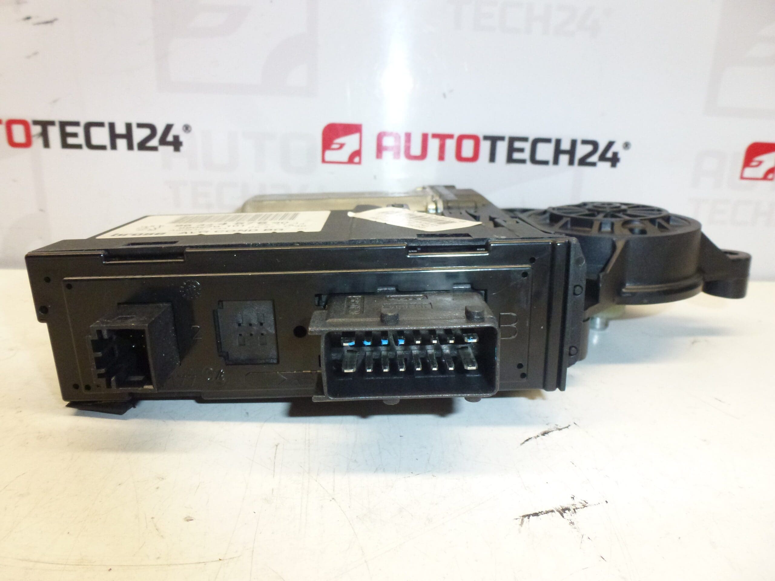 Peugeot 307 Fensterhebermotor vorne links 9634457580 9221N5