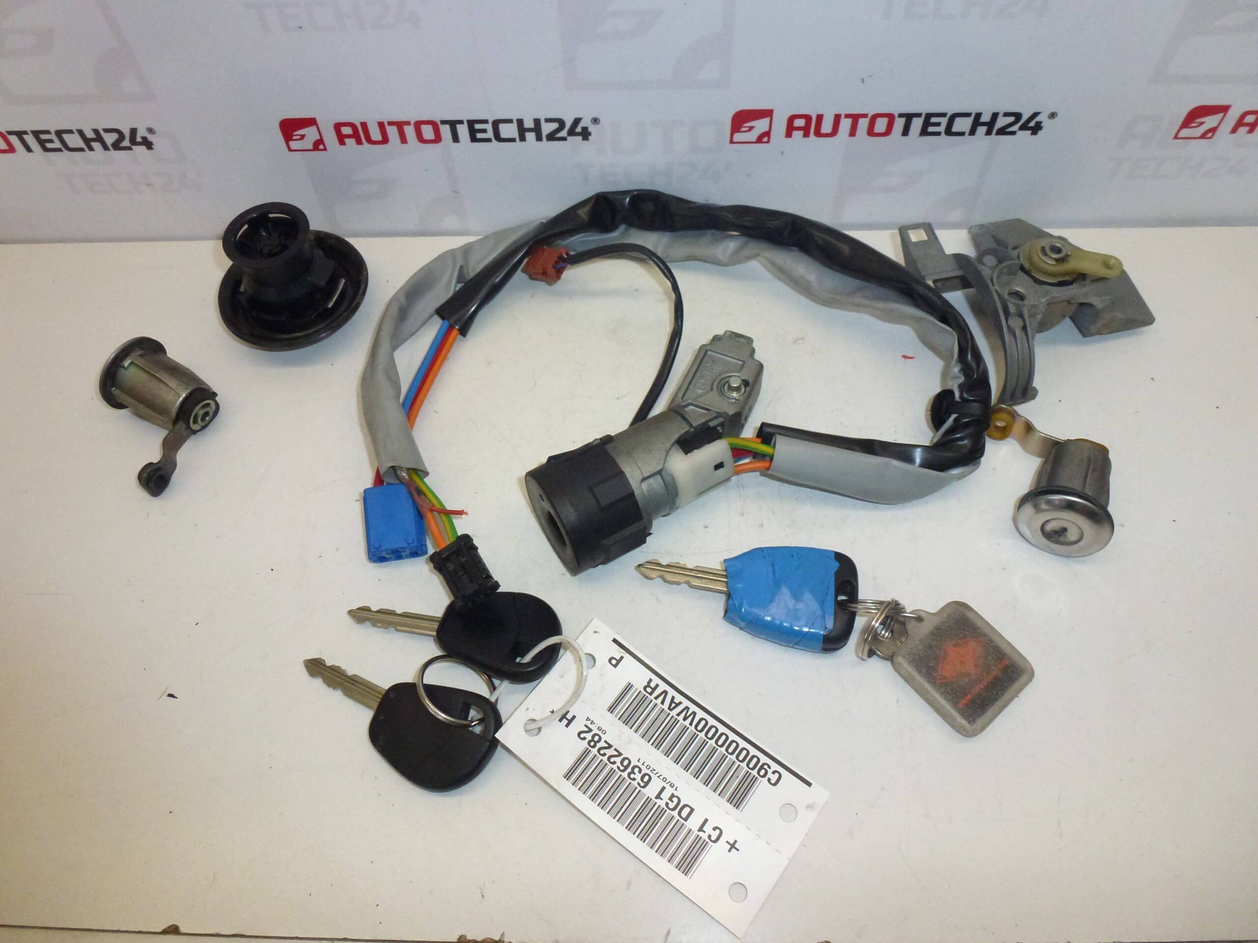 Satz Schlüssel und Schlösser Citroën Berlingo II 4162CF 3 Schlüssel