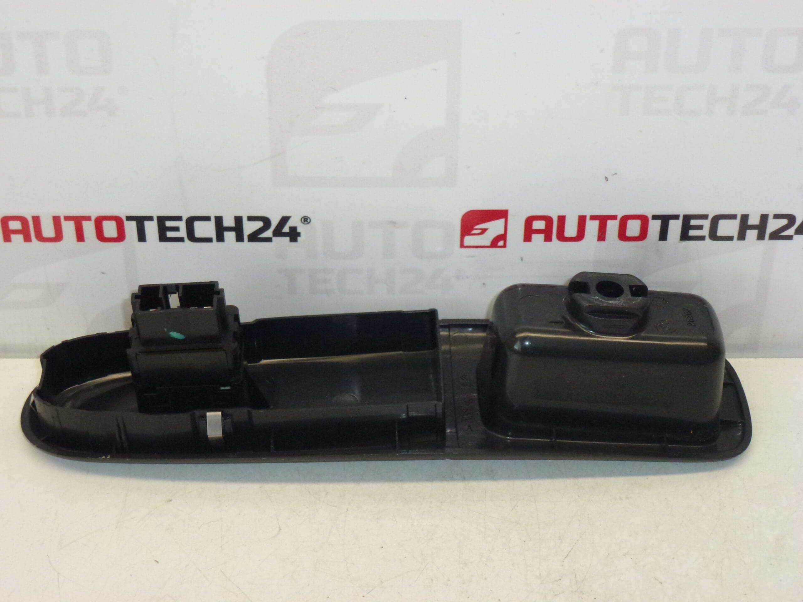 Peugeot 406 Beifahrerfenstersteuerung 6552ZZ