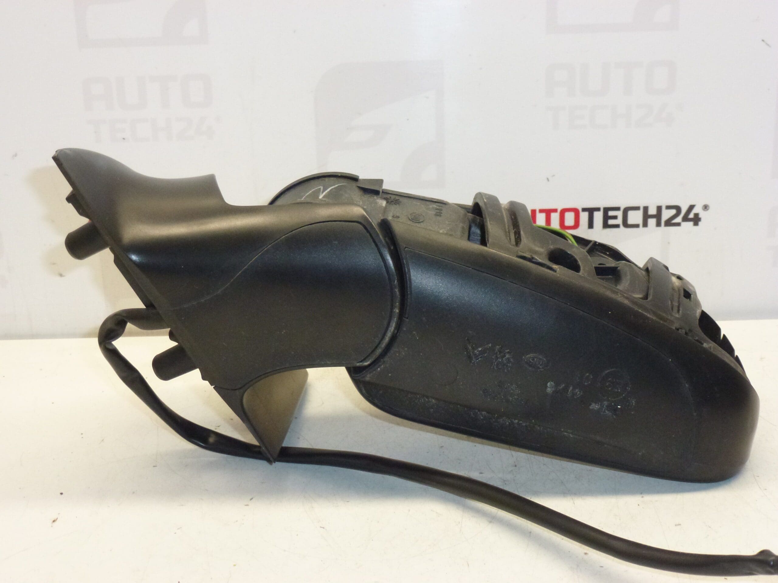 Linker Spiegel Peugeot 307 8149AW