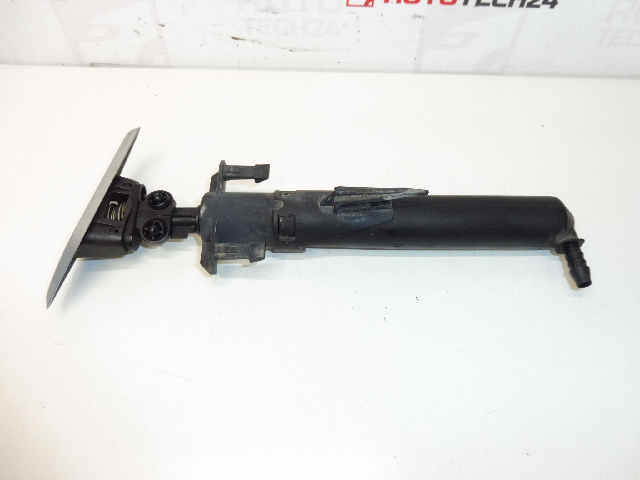 Rechte Scheinwerferwaschdüse Peugeot 307 II 6438P1 6438S5 6438T0