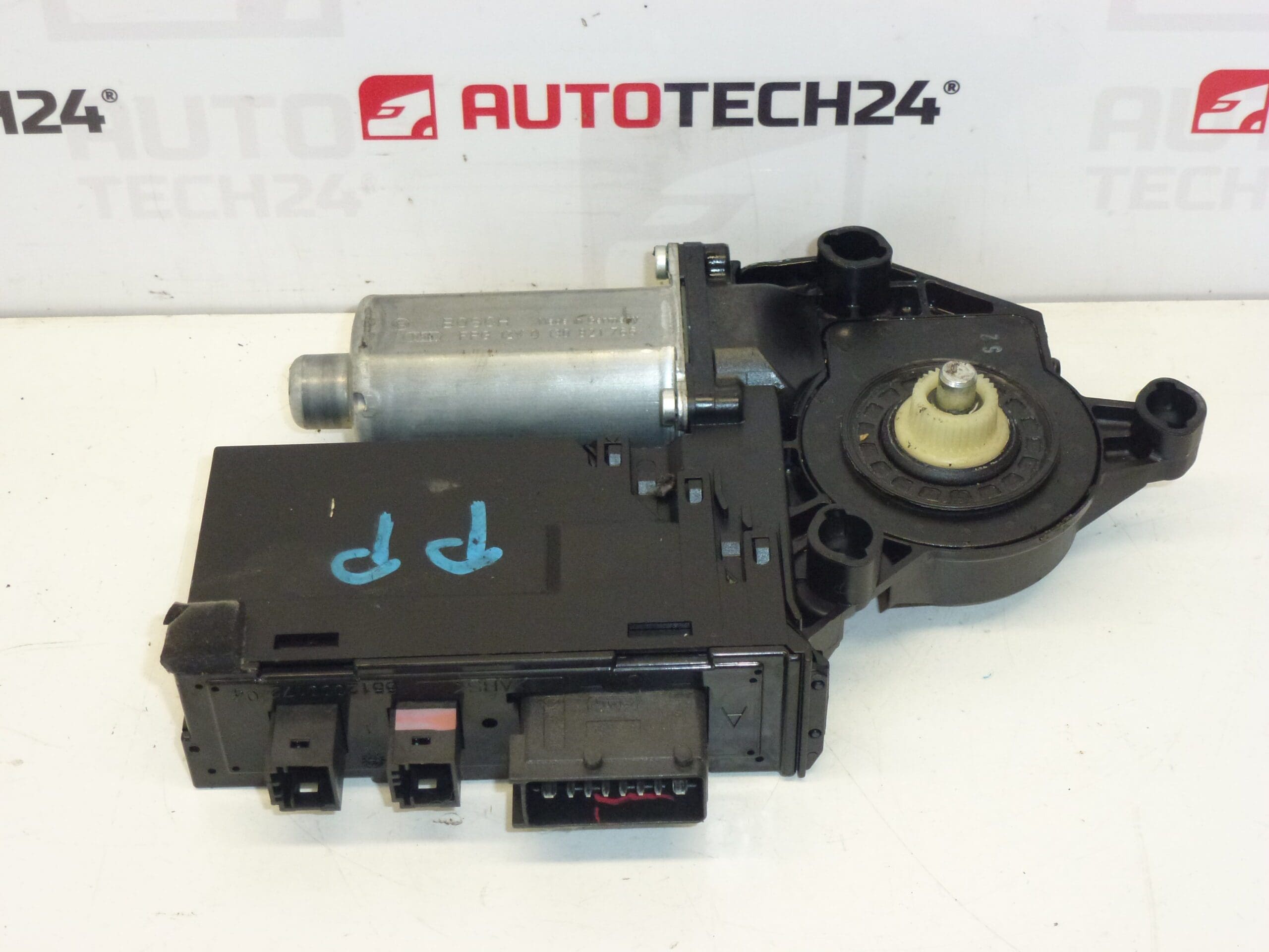 Peugeot 307 Fensterhebermotor vorne rechts 9637130480 9222N1
