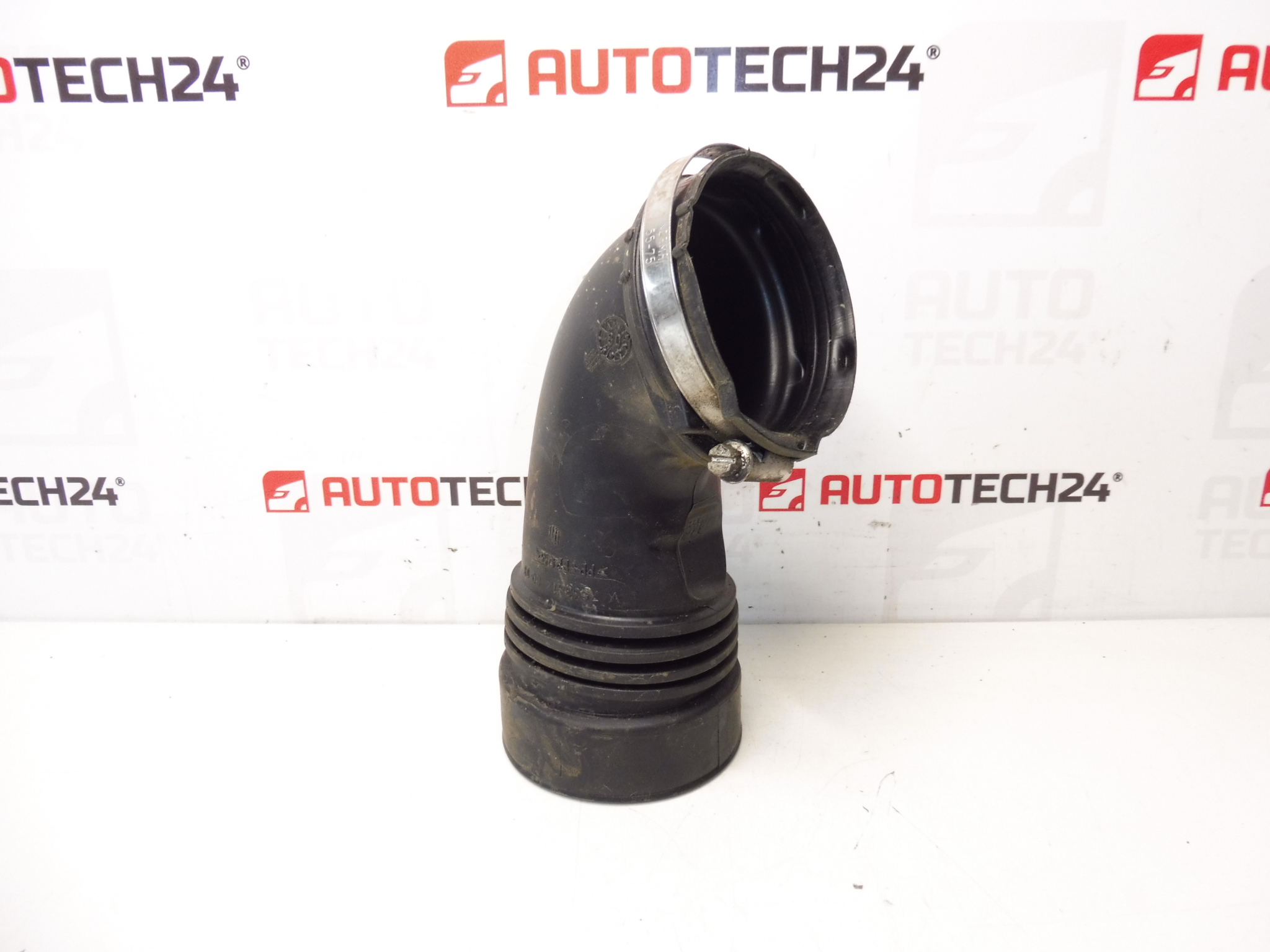 Luftanschluss zum Filterkasten 1.4 VTI 70 kW 8FS Citroën Peugeot V756361880 1436J7