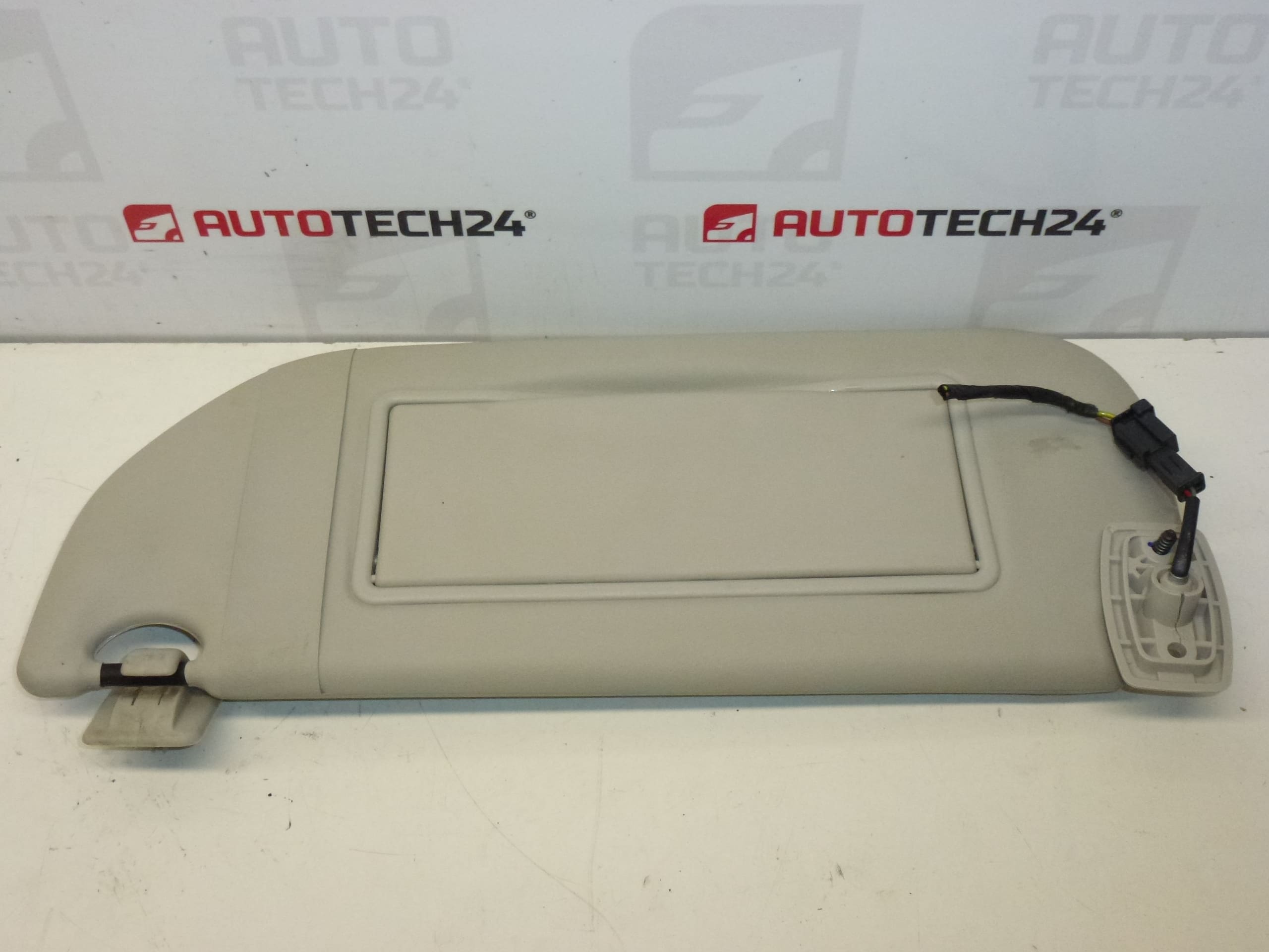 Sonnenschirm Citroën C2 C3 Beleuchtung - links 8143KN