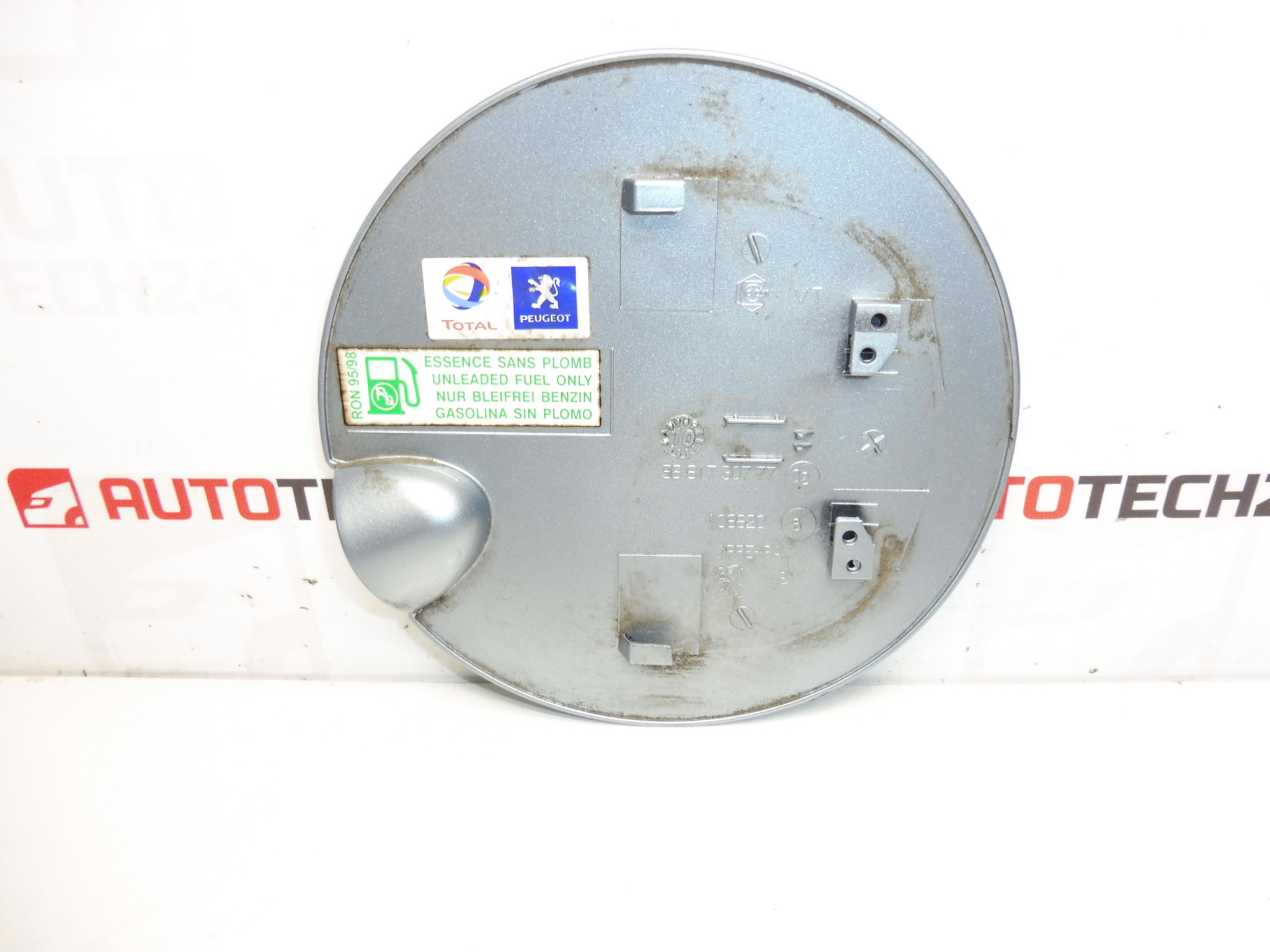 Tankdeckelabdeckung Peugeot 207 KGZD 9681730777 1517F5