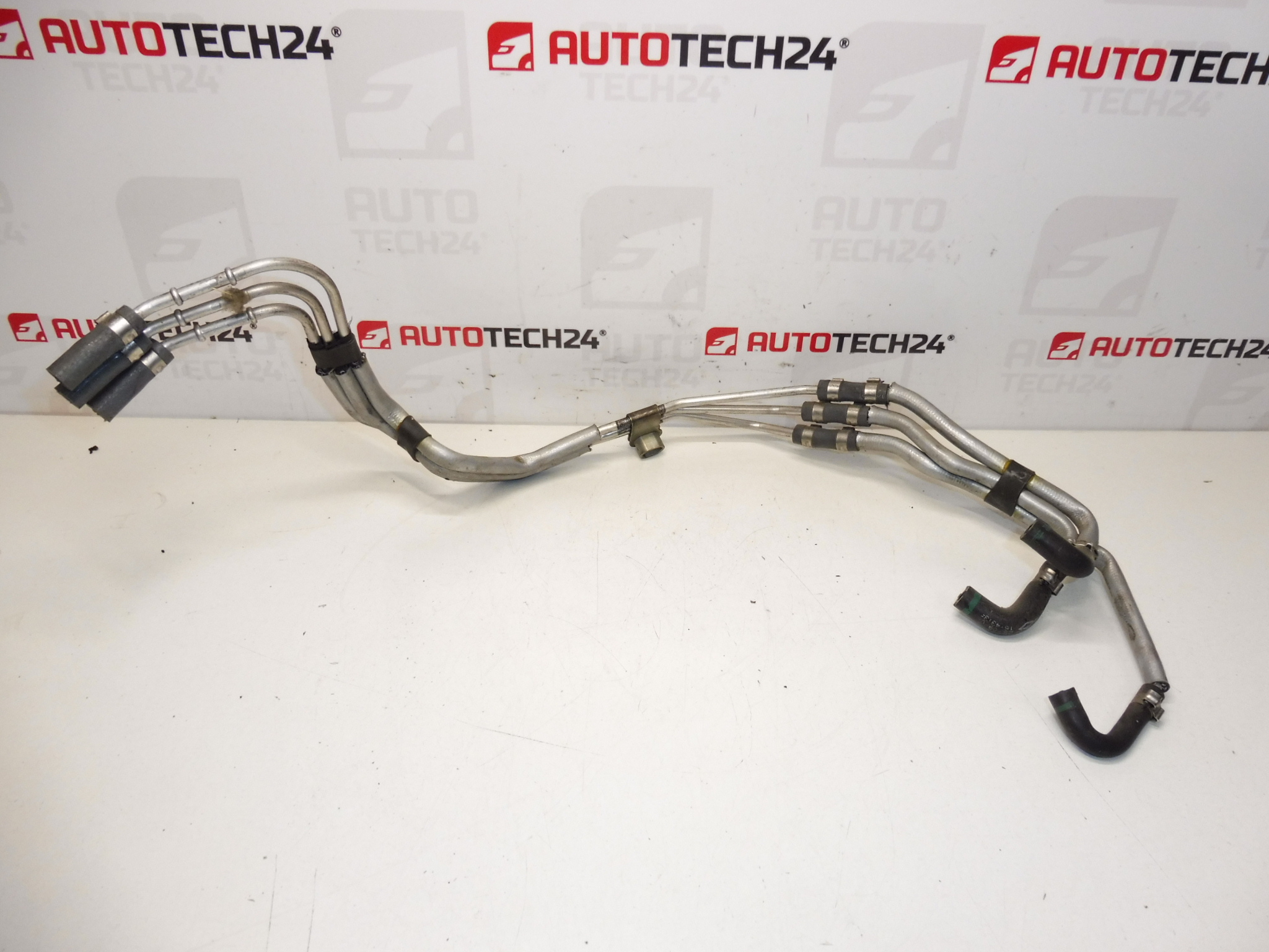 Unterdruckrohr Citroën Peugeot 2.2 HDI 1622AC