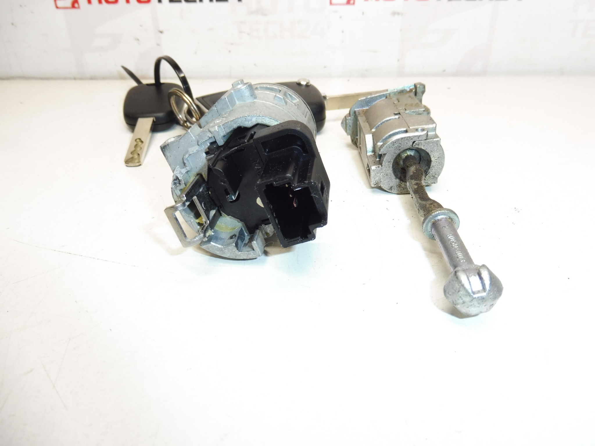 Satz Schlösser und 2 Schlüssel Citroën 9801984780 4162PT