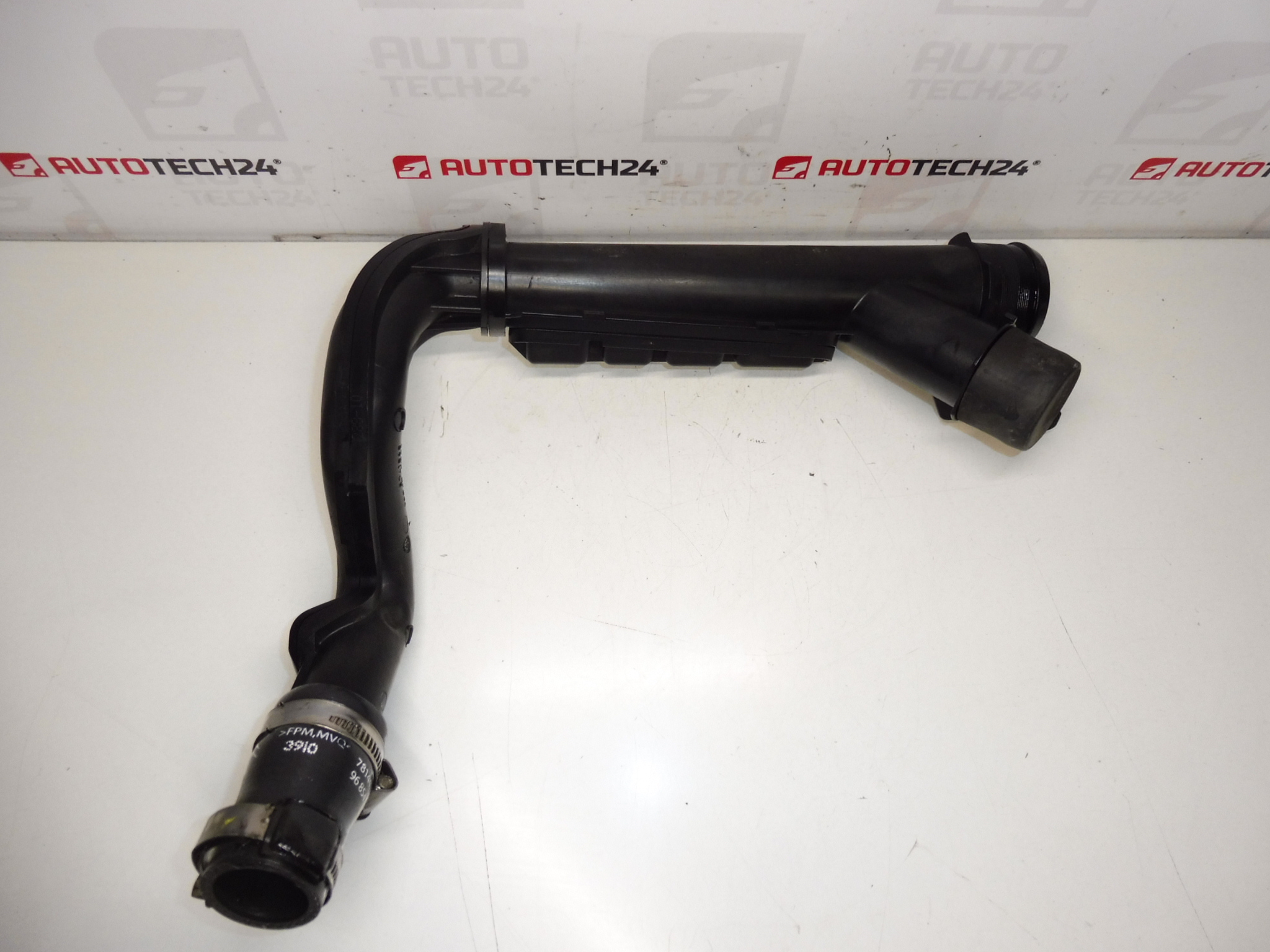 Anschluss Luft Turbo Citroën Peugeot 2.0 HDI 1440151480 0382Rs