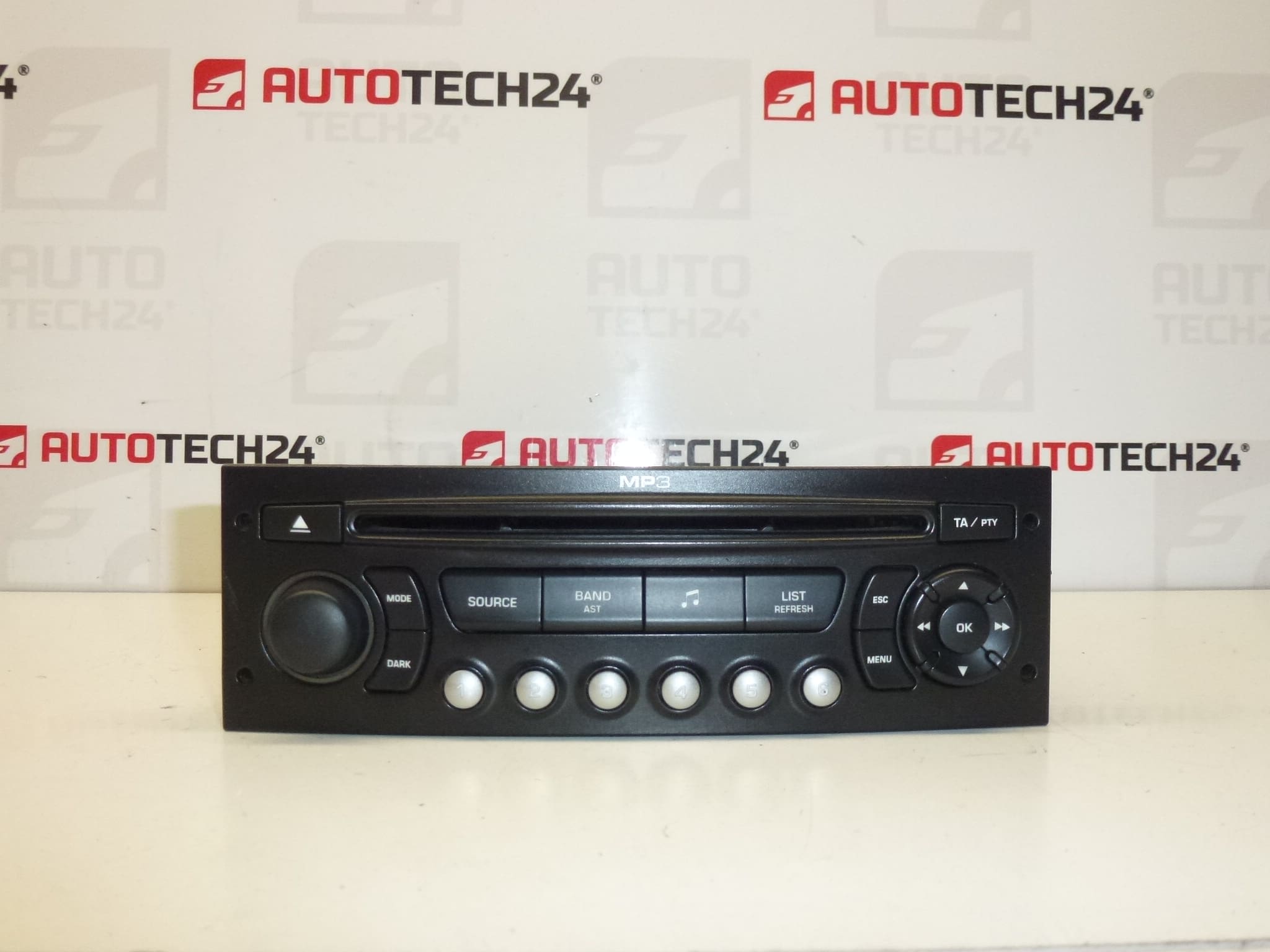 Autoradio mit CD MP3 Citroën Peugeot 9664769777 657992