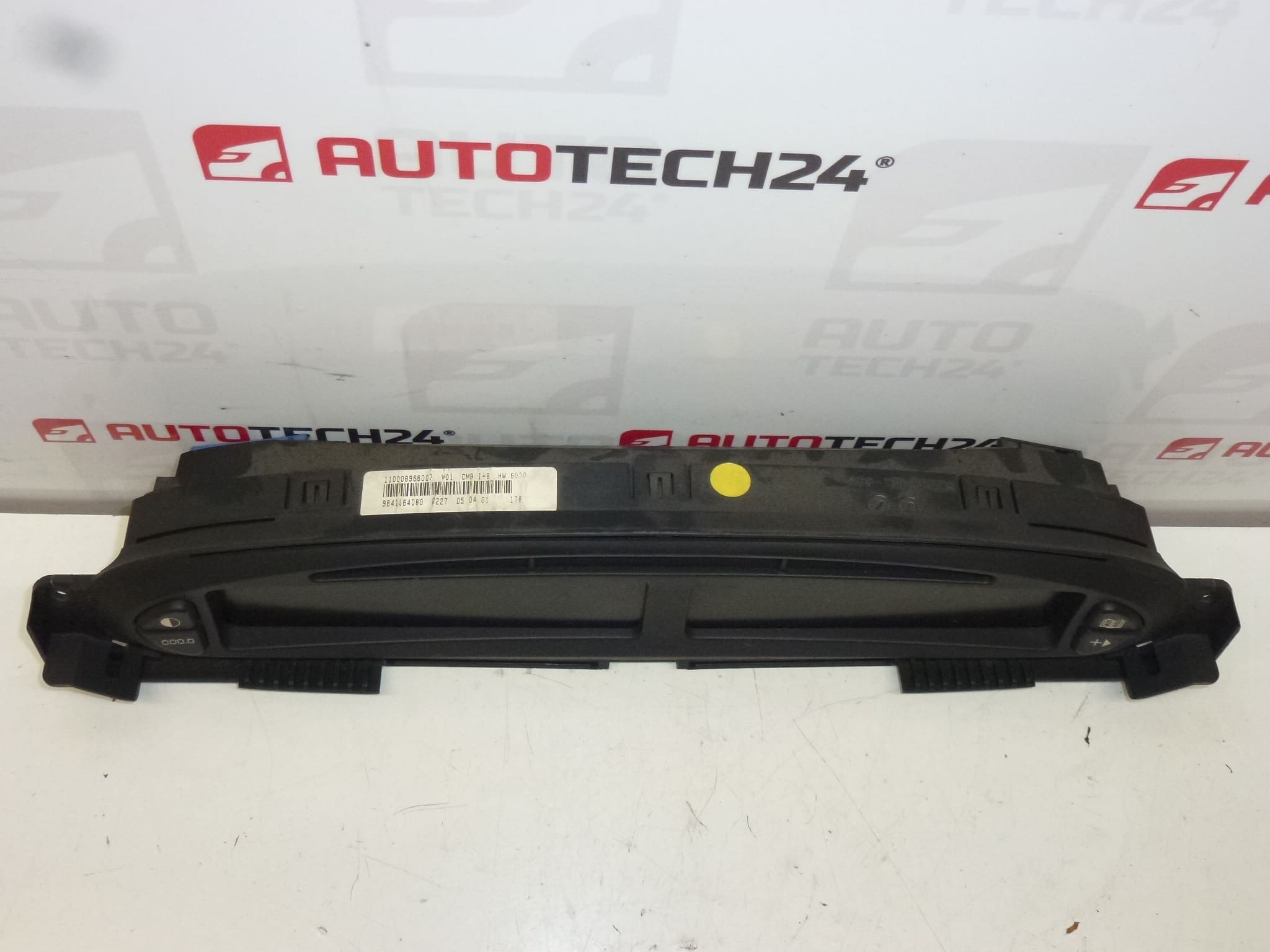 Tacho mit Wecker Citroën Xsara Picasso 9641164080 6104PK