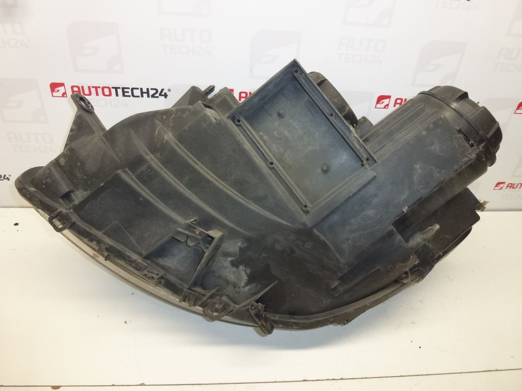 Scheinwerfer vorne rechts Citroën C8 89007042 620615