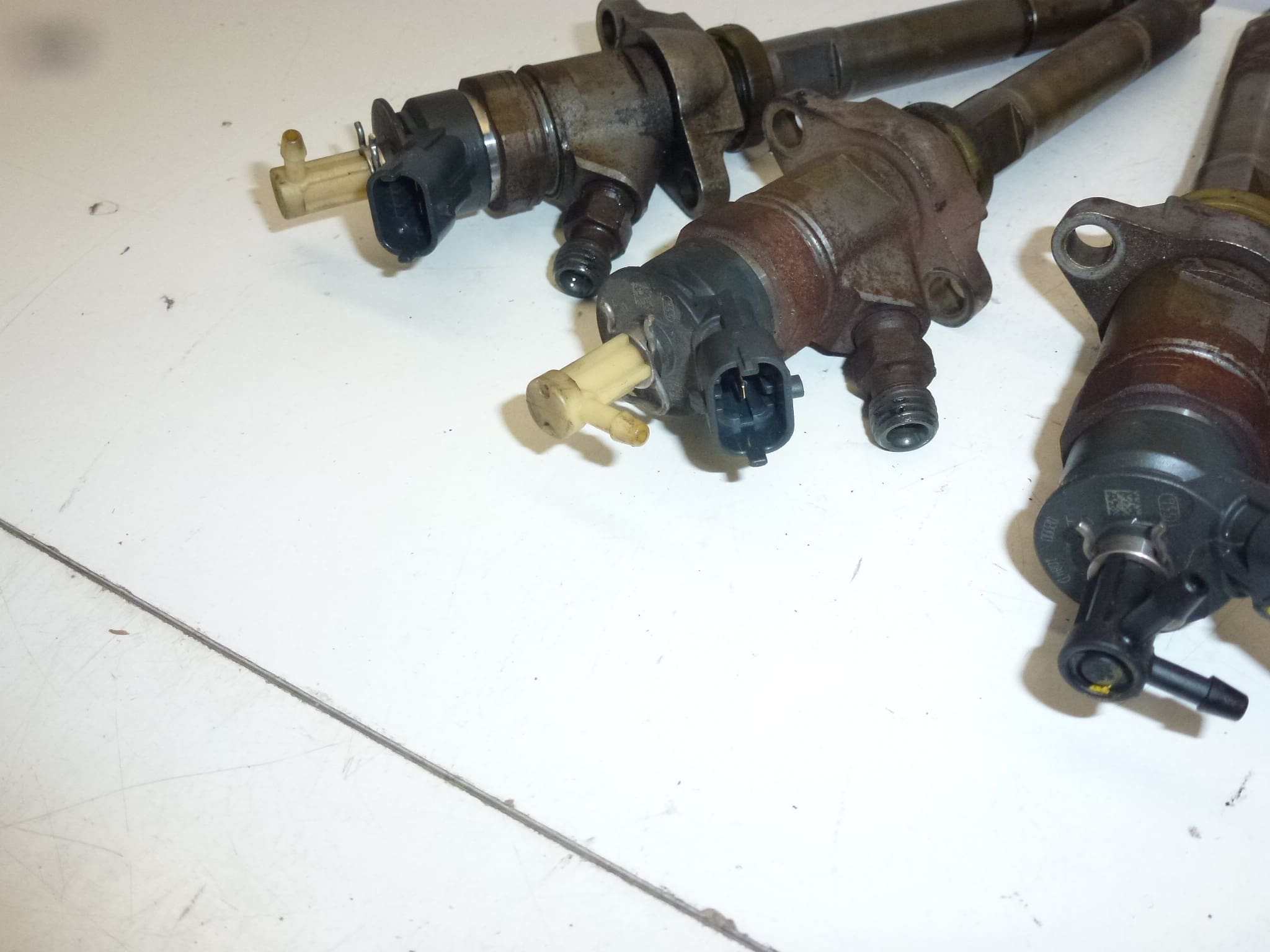 Bosch Einspritzdüsensatz 1.6 HDI 55 und 66 kw 0445110311