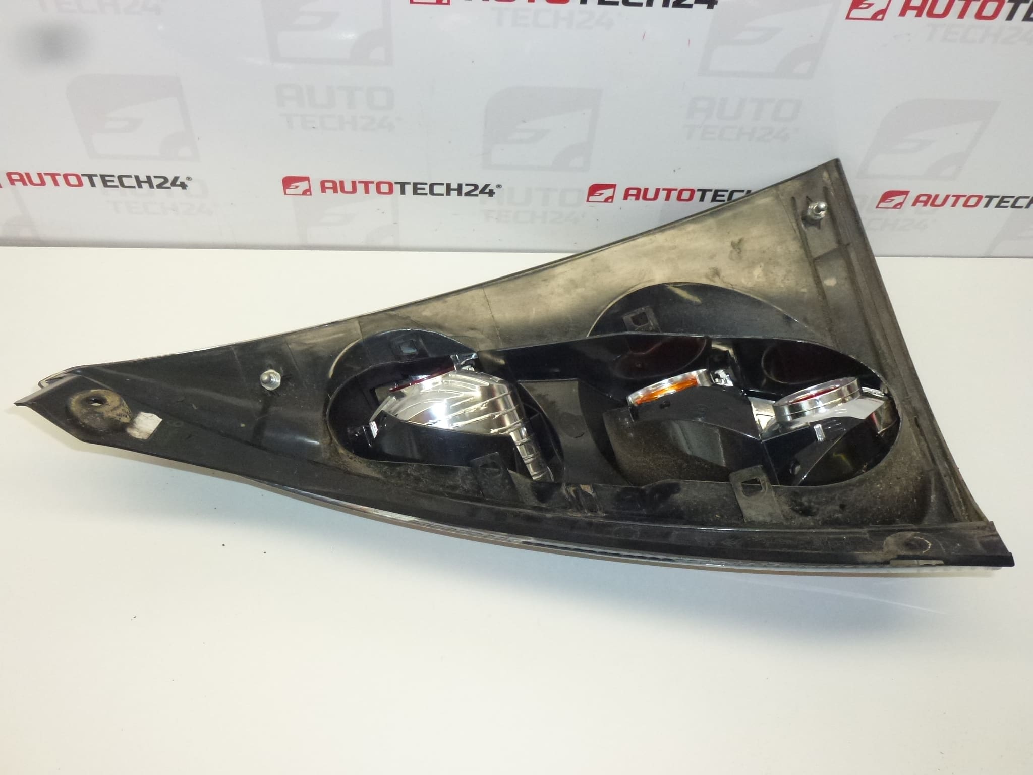 Rückleuchte links Citroën C1 81560-0H060 6350X8