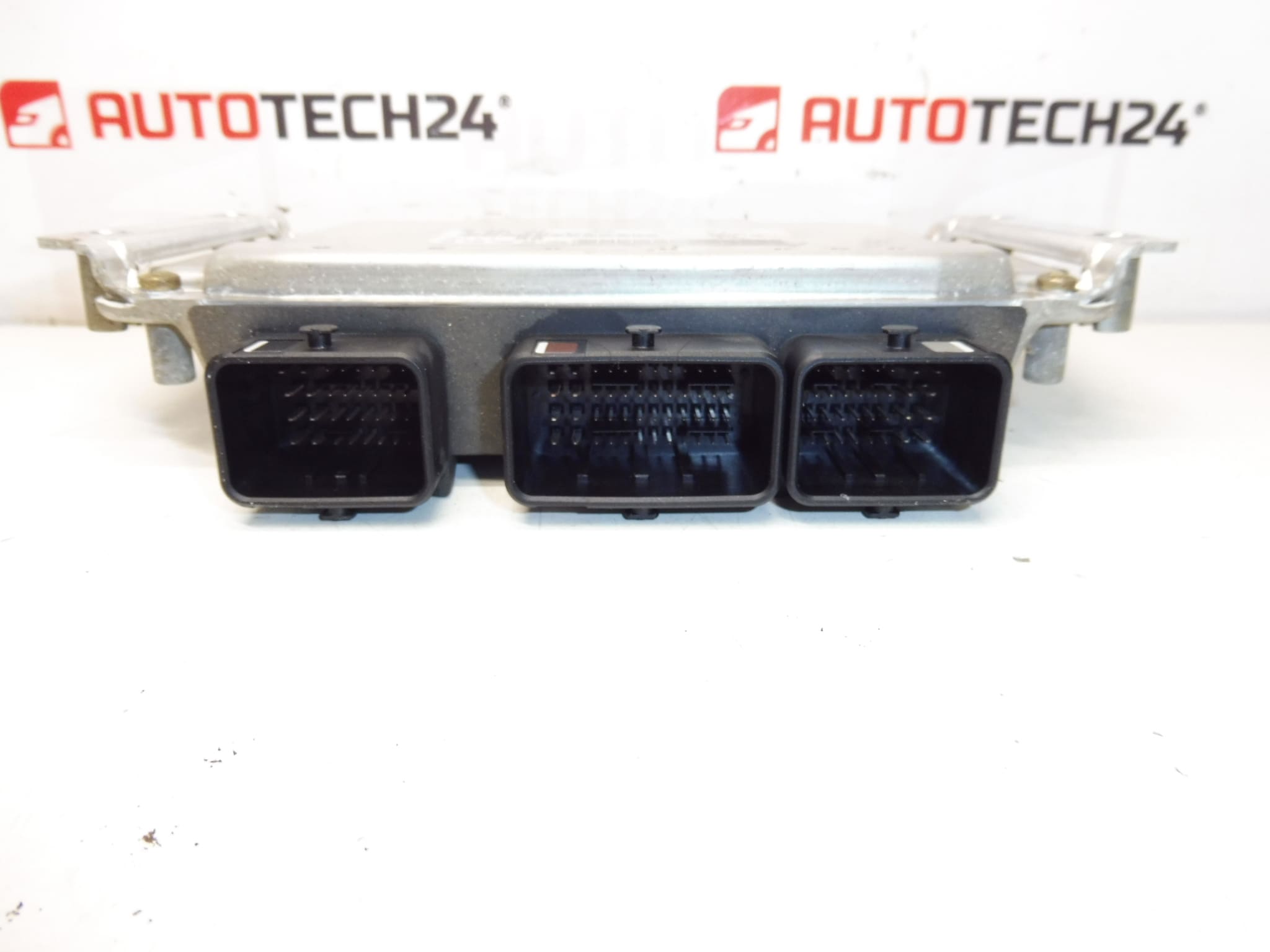 ECU Bosch ME7.4.4 0261207474 9643840680 – Bild 2