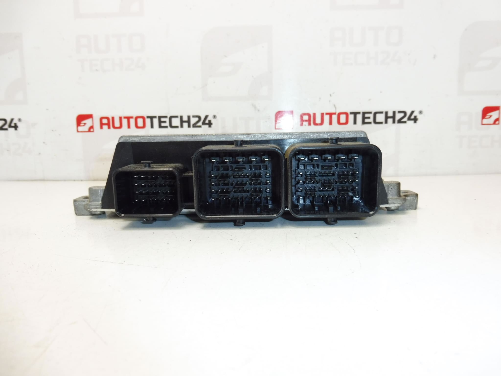ECU Valeo V46.21 Citroën Peugeot 9806166080 9804436280 – Bild 2