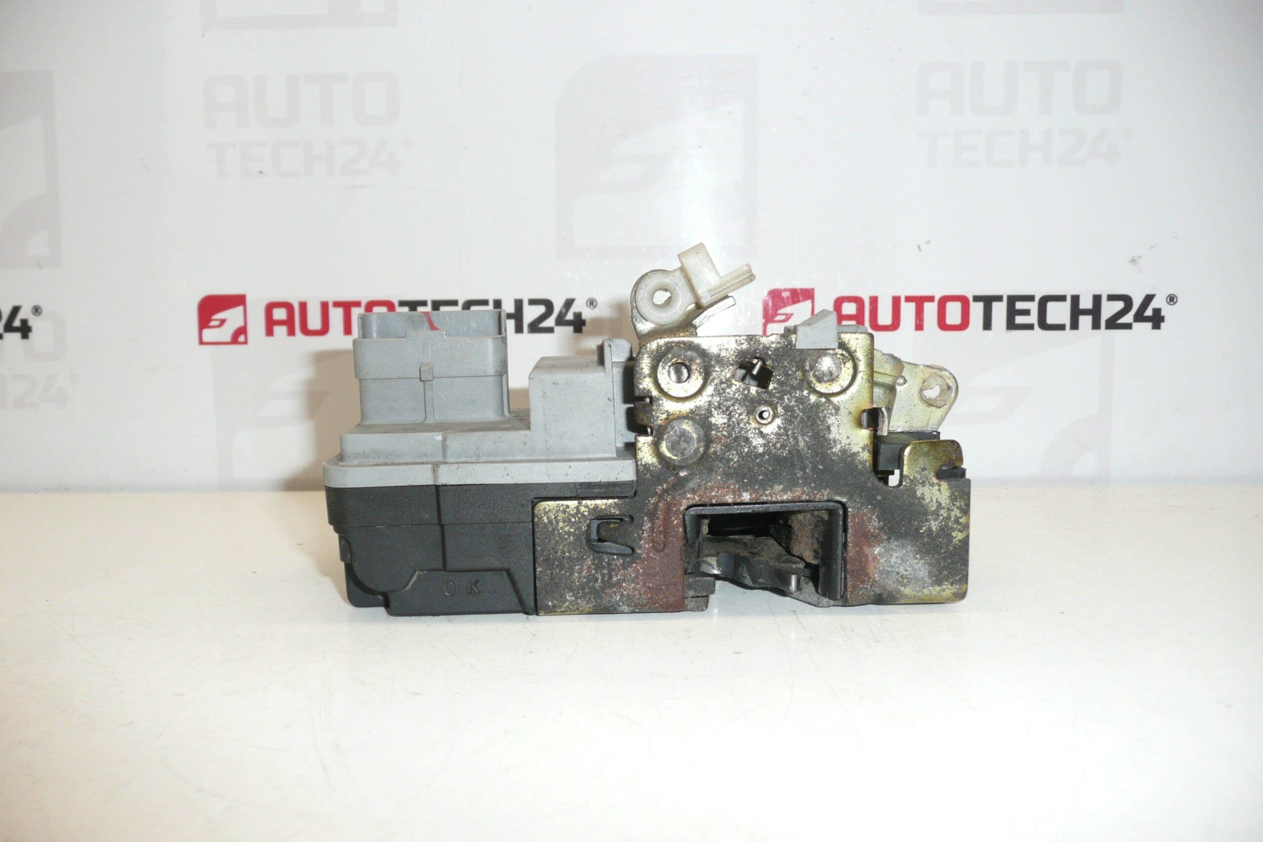 Elektrisches Schloss für die linken Vordertüren Citroën Berlingo 9135H6 – Bild 2