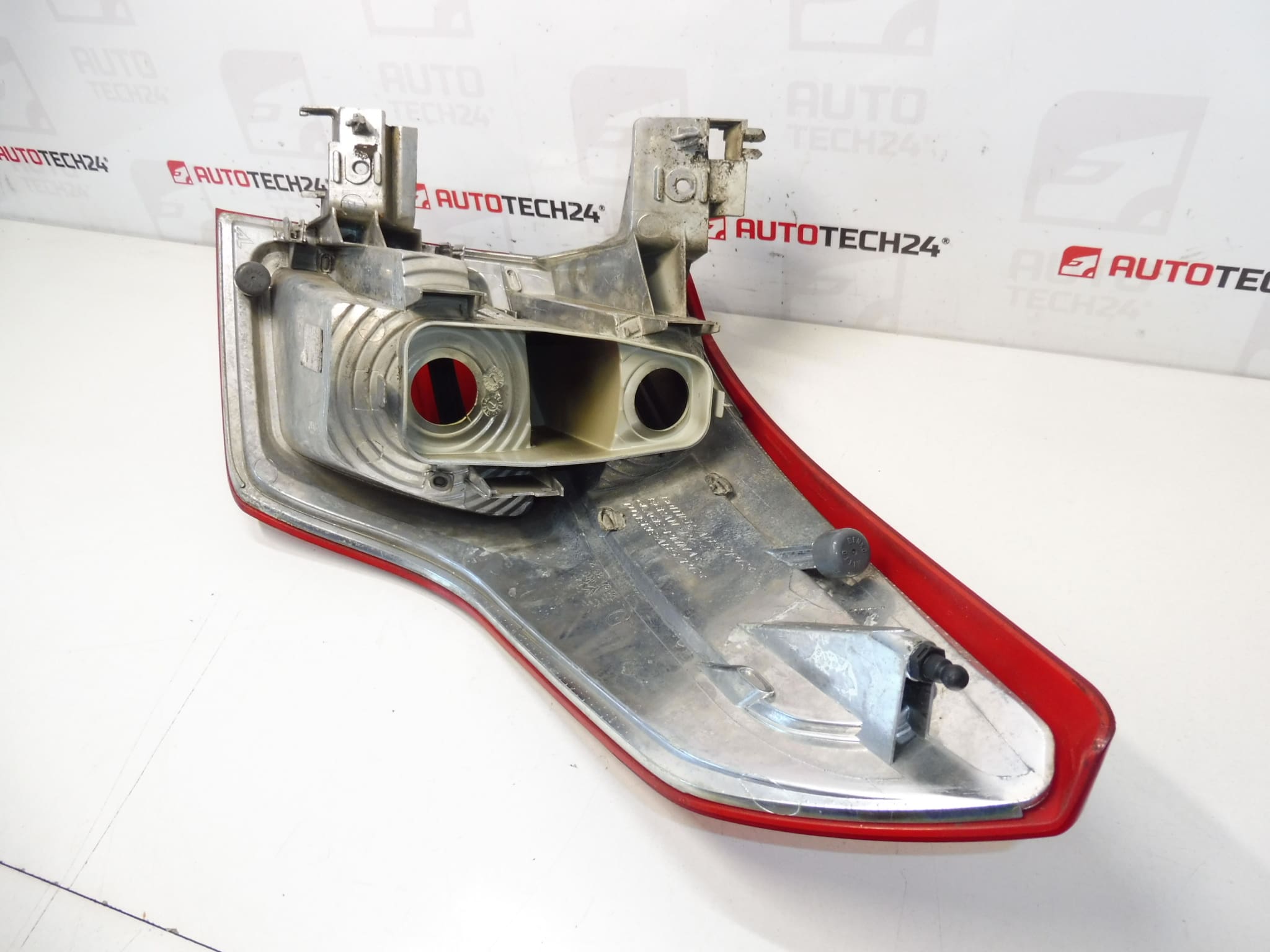 Hinterer Linker Kotflügel Rückleuchte Citroën C4 Picasso 9653547580 6350CA – Bild 2