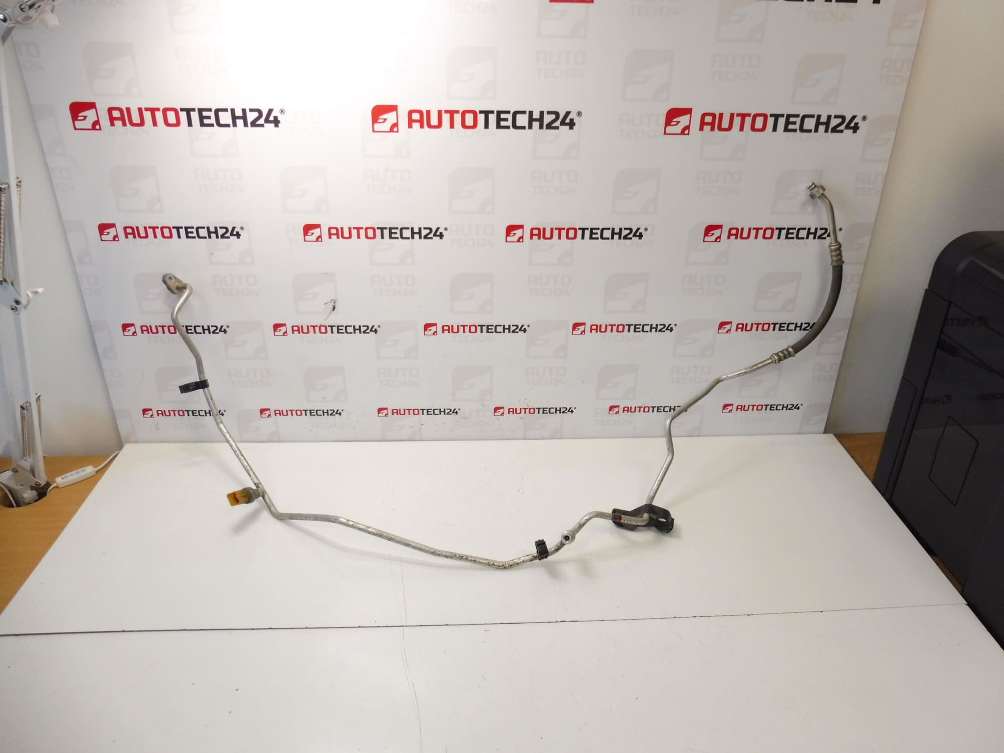 Klimarohr Citroën C-ELYSEE Peugeot 301 9676996380