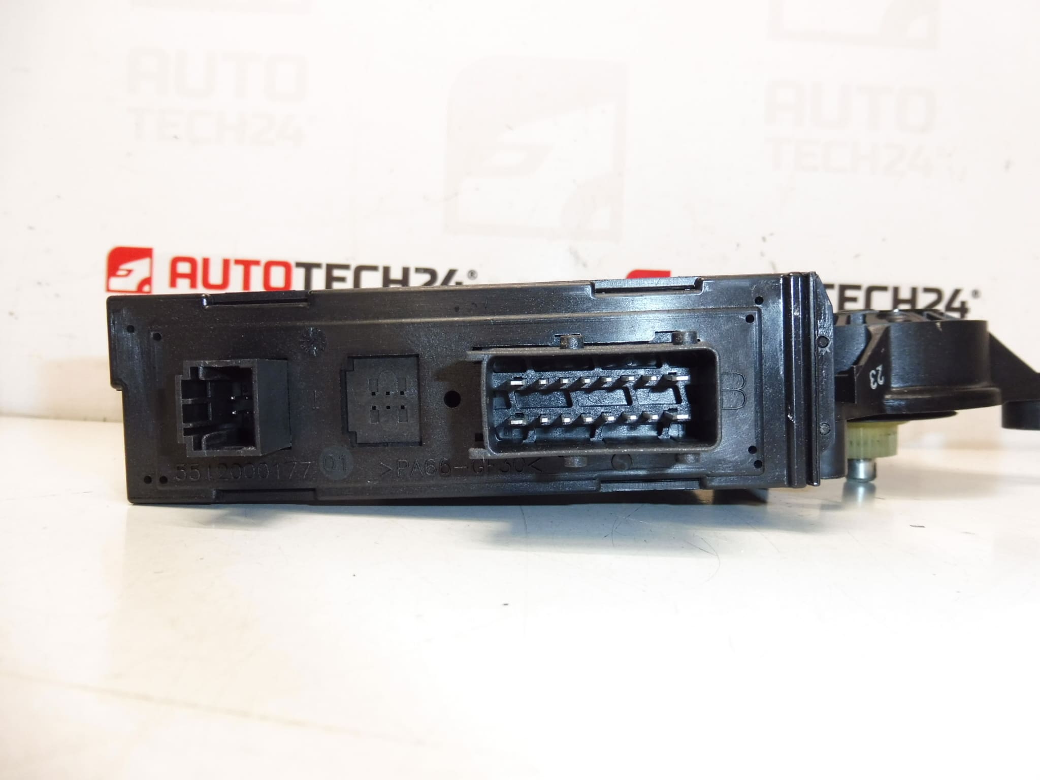 Fensterhebermotor links vorne Peugeot 307 9637131280 9221CA – Bild 2