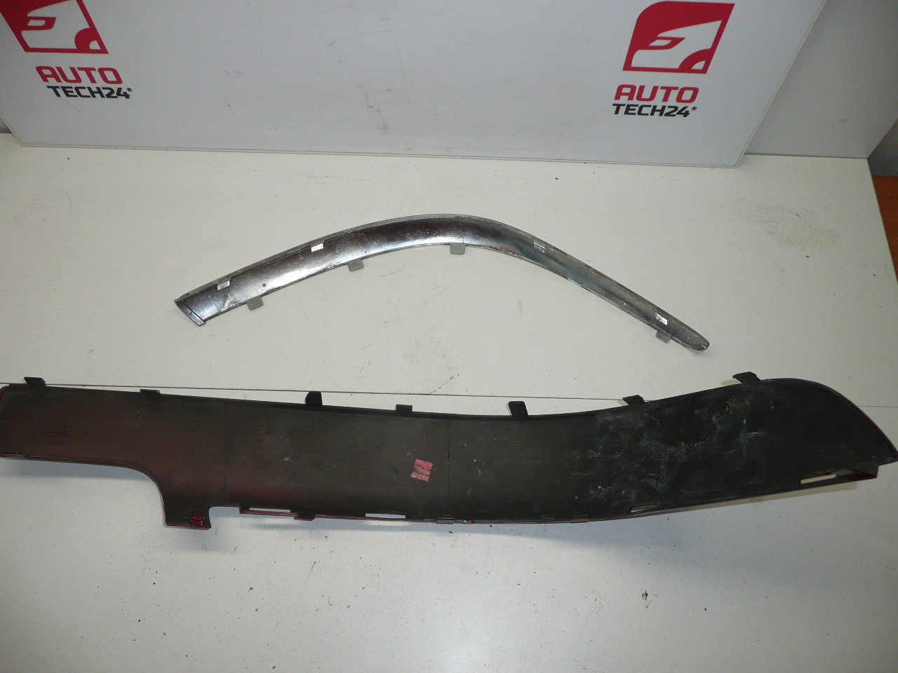 Streifen mit verchromter LP-Stoßstange Citroën Xsara Picasso 7452CK