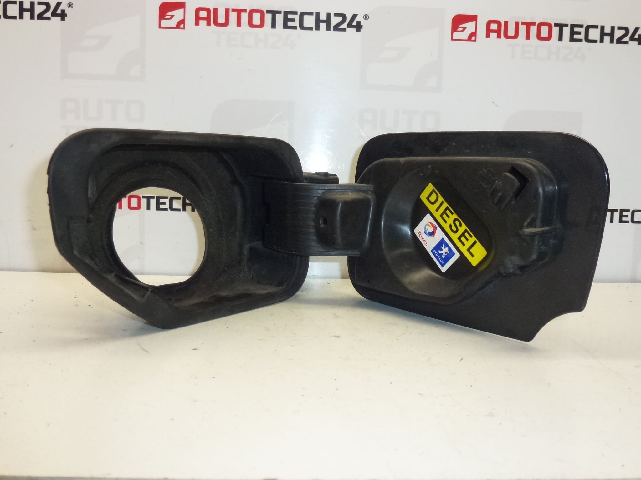 Tankdeckel Peugeot 407 1517A7 151877 EYPC – Bild 2