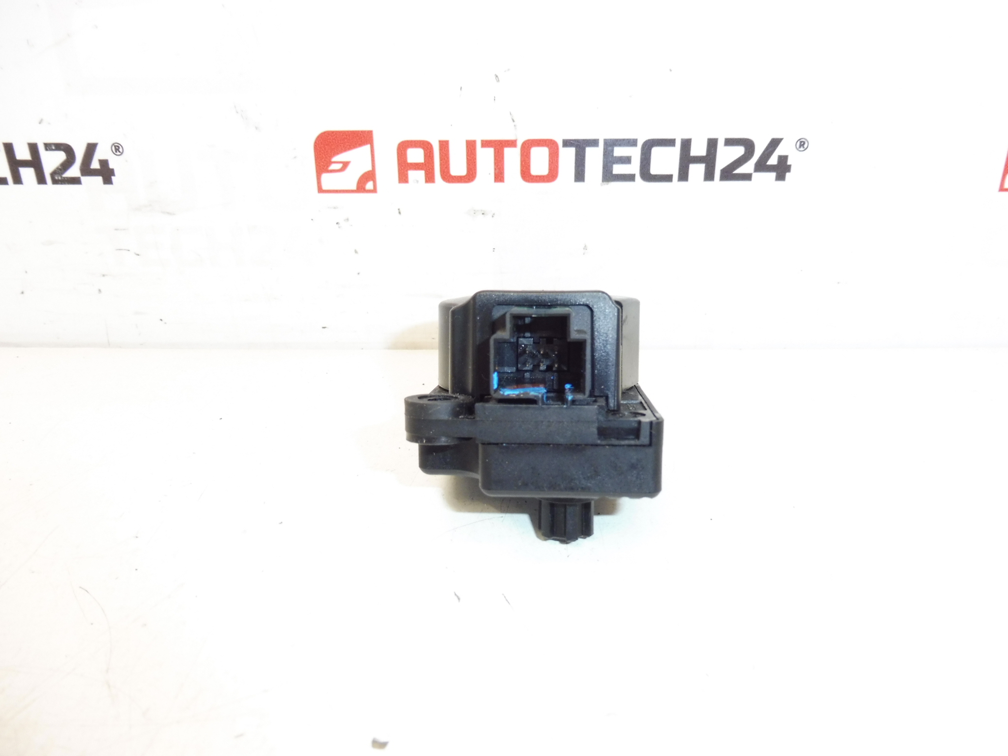 Servomotor Heizungssteuerung Citroën Peugeot EAD 151 4puh-19e616-bc 6447RF