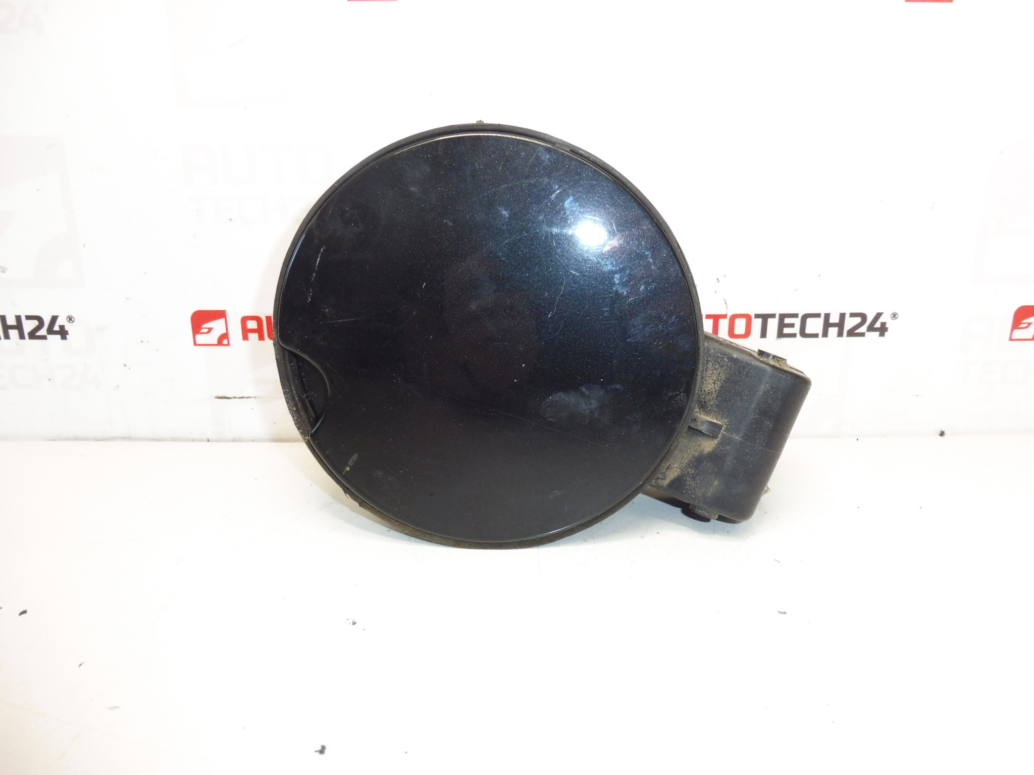 Tankdeckel Citroën C4 5 Türer 9650573477 1517C1 EXLD