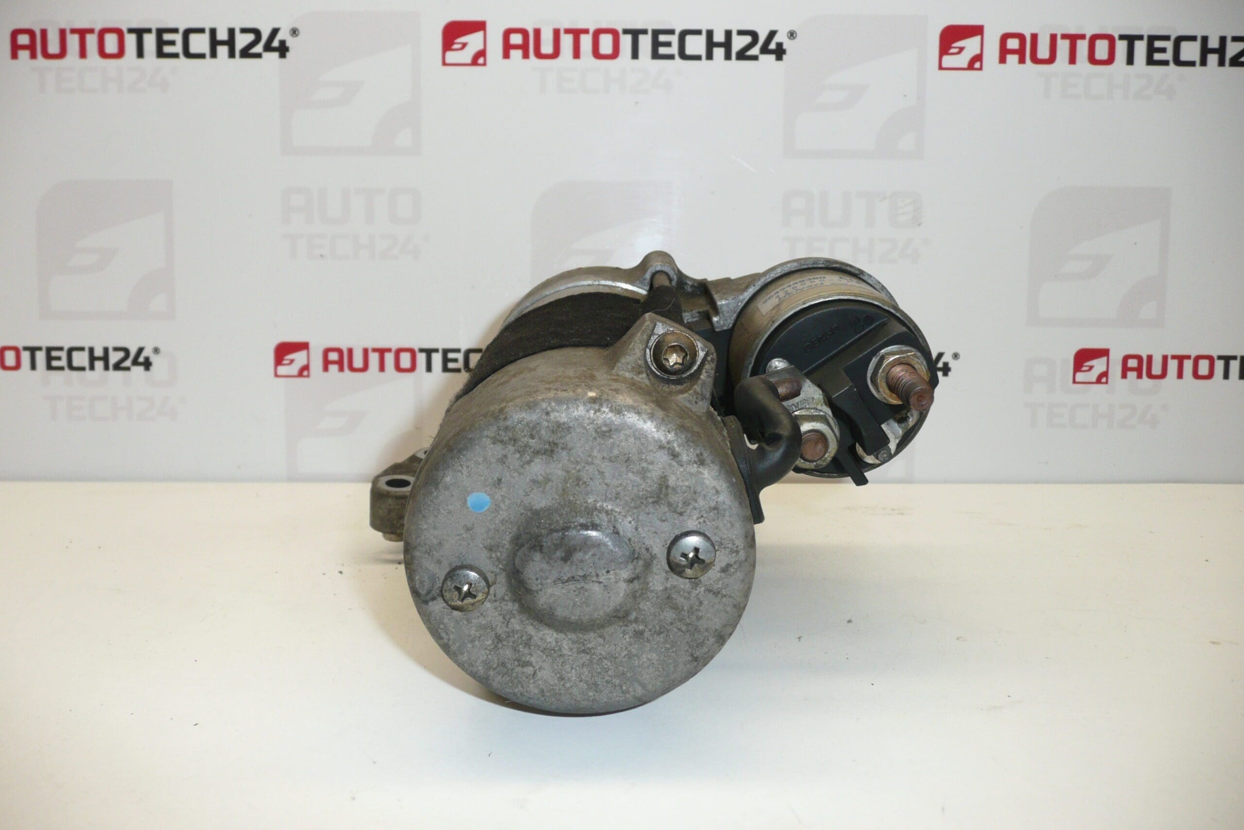 Gebrauchter Anlasser für Peugeot und Citroën 2,7 HDi / 3,0 HDi - Teilenummer 9649448380 – Bild 2