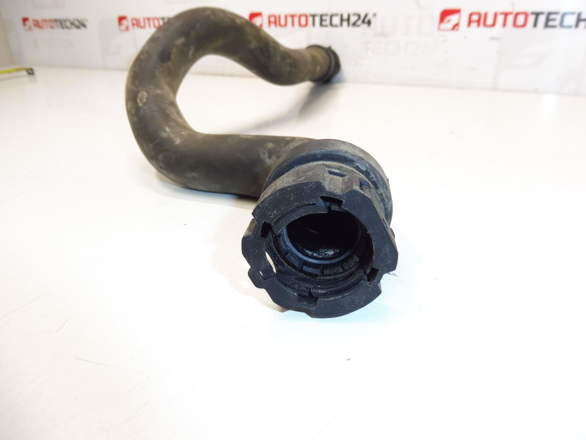 Wasserschlauch Citroën Peugeot 1.6 HDI 6466CJ – Bild 2